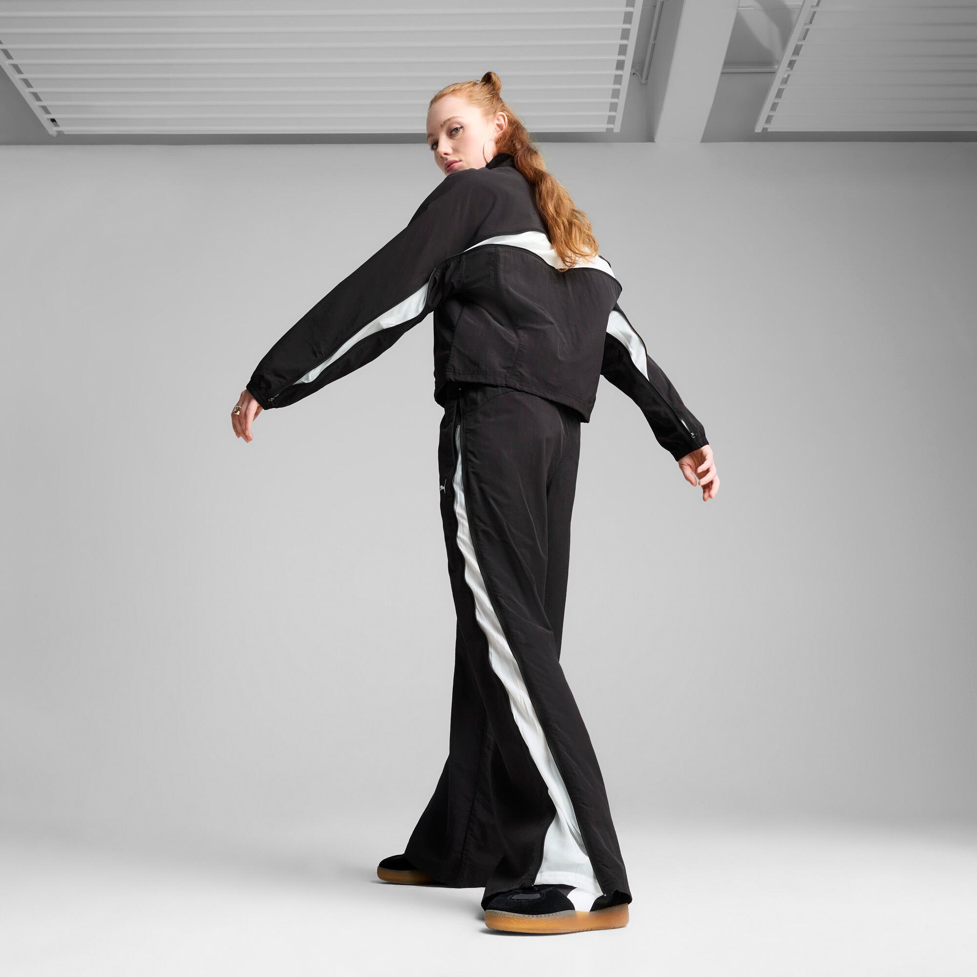 DARE TO Women's Relaxed Woven Zip-Off Pants Product Image