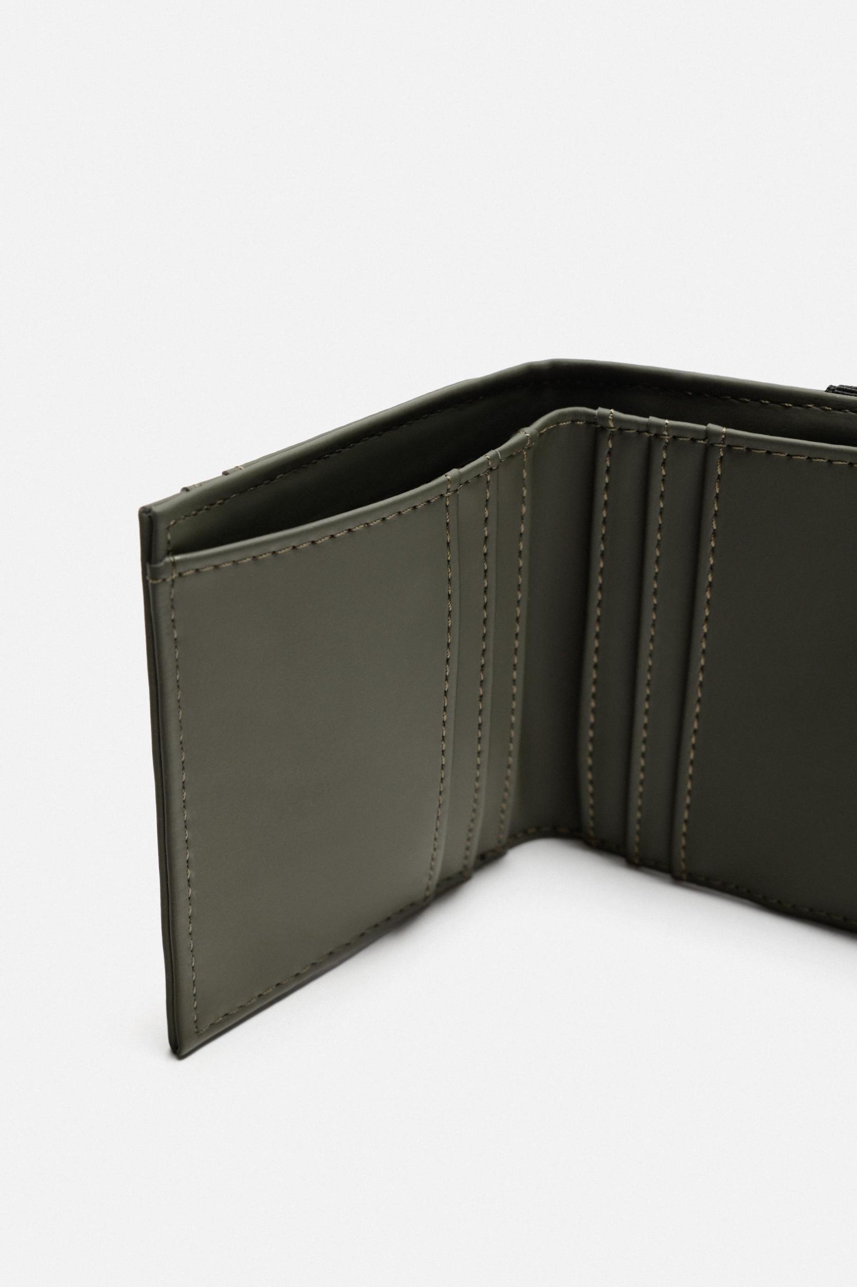 RUBBERIZED COIN WALLET Product Image