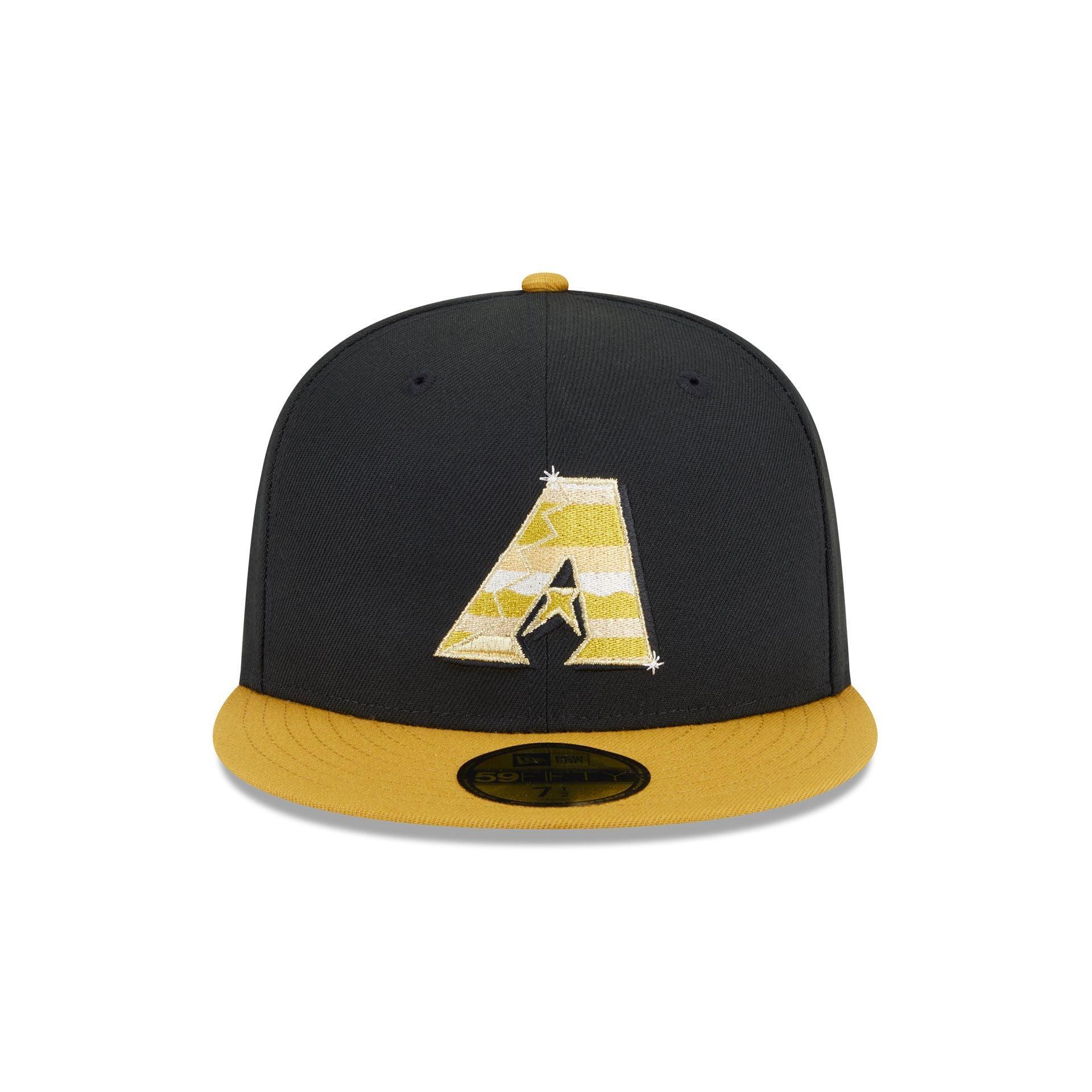Chicago Cubs Metallic Gold Logo 59FIFTY Fitted Hat Male Product Image