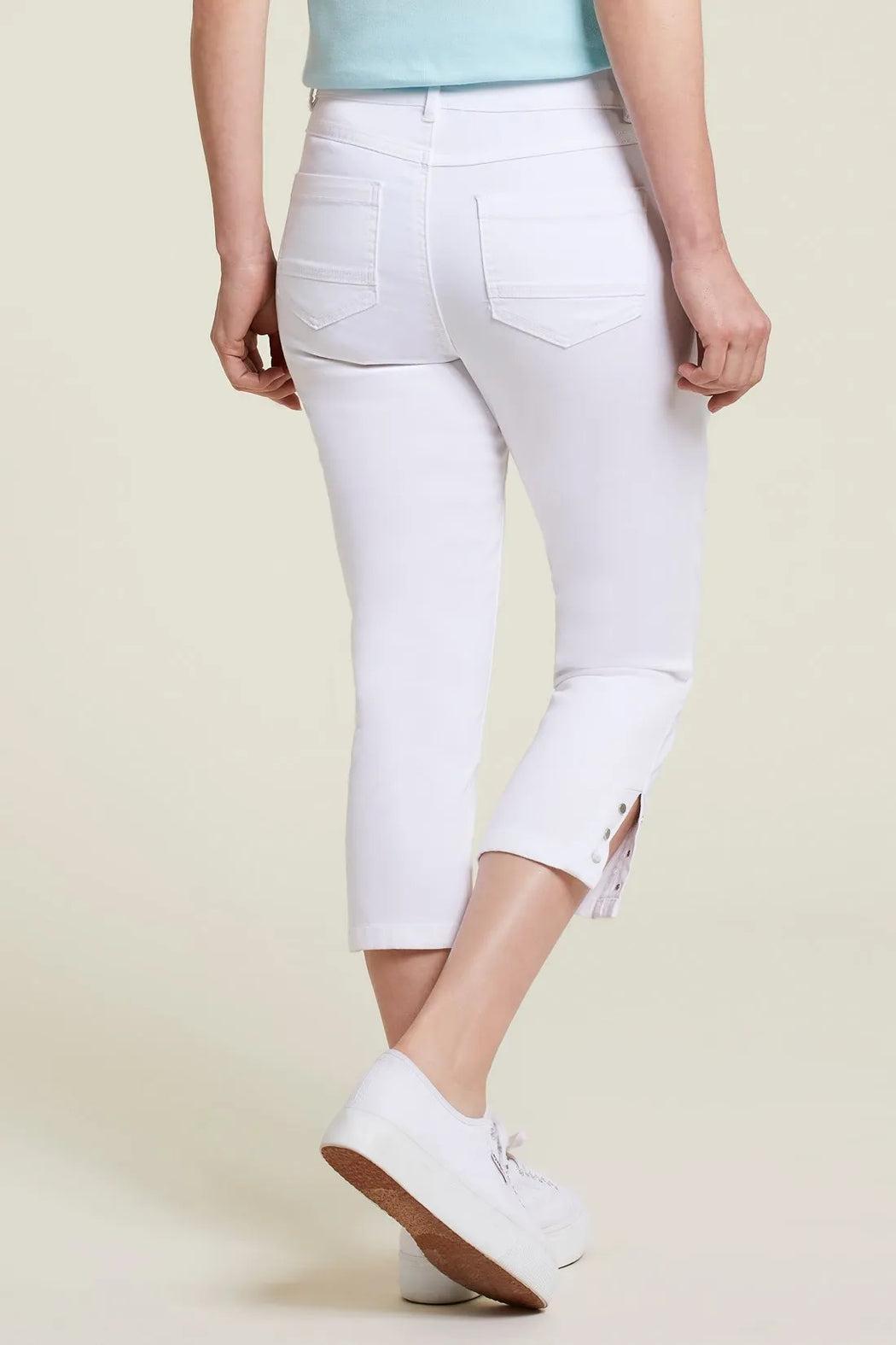 PULL-ON STRETCH COMFORT DENIM CAPRIS Product Image