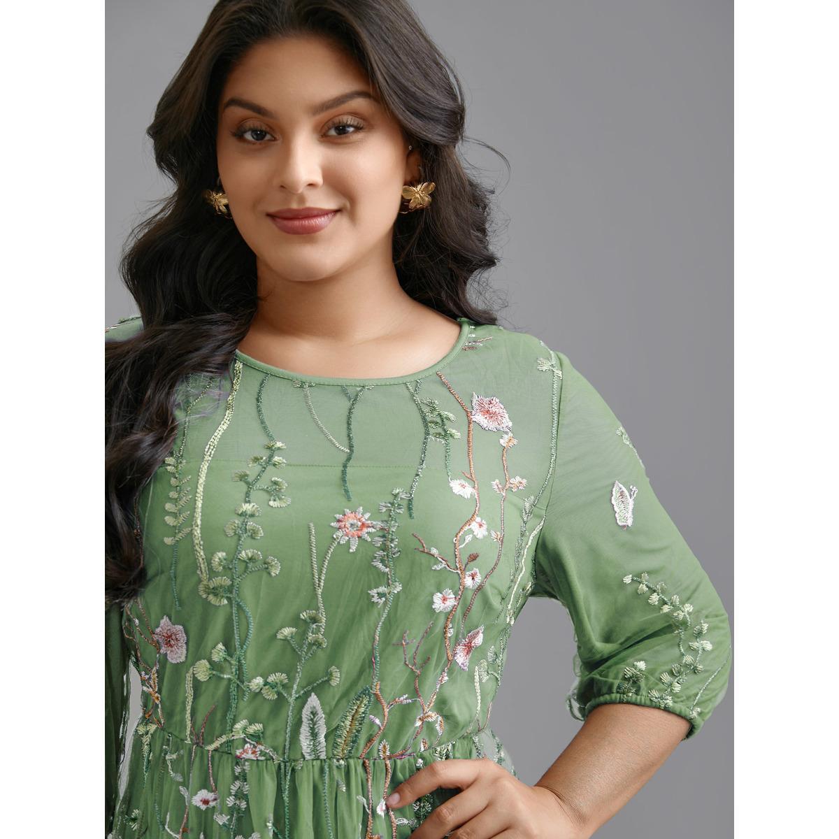 Plus Size Floral Embroidered Elastic Waist Lined Midi Dress Greenbean Women Formal Texture Party Curvy Bloomchic 12/L Product Image