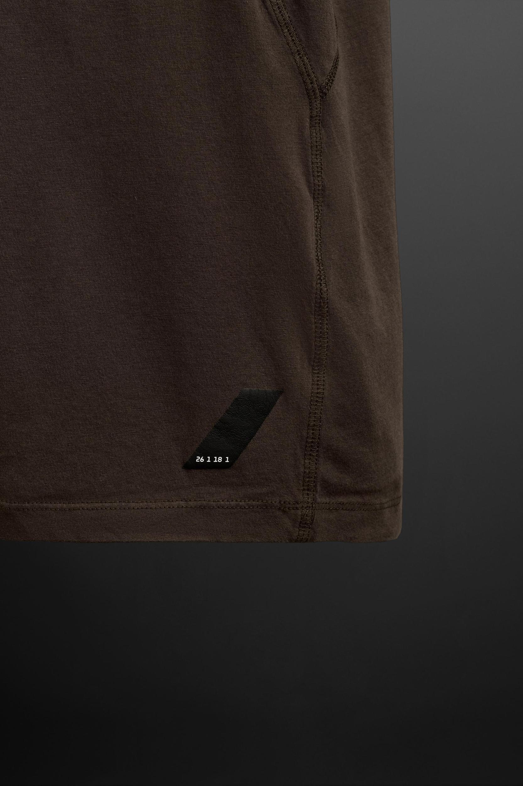 RUNNING GRAPHIC PRINT T-SHIRT Product Image