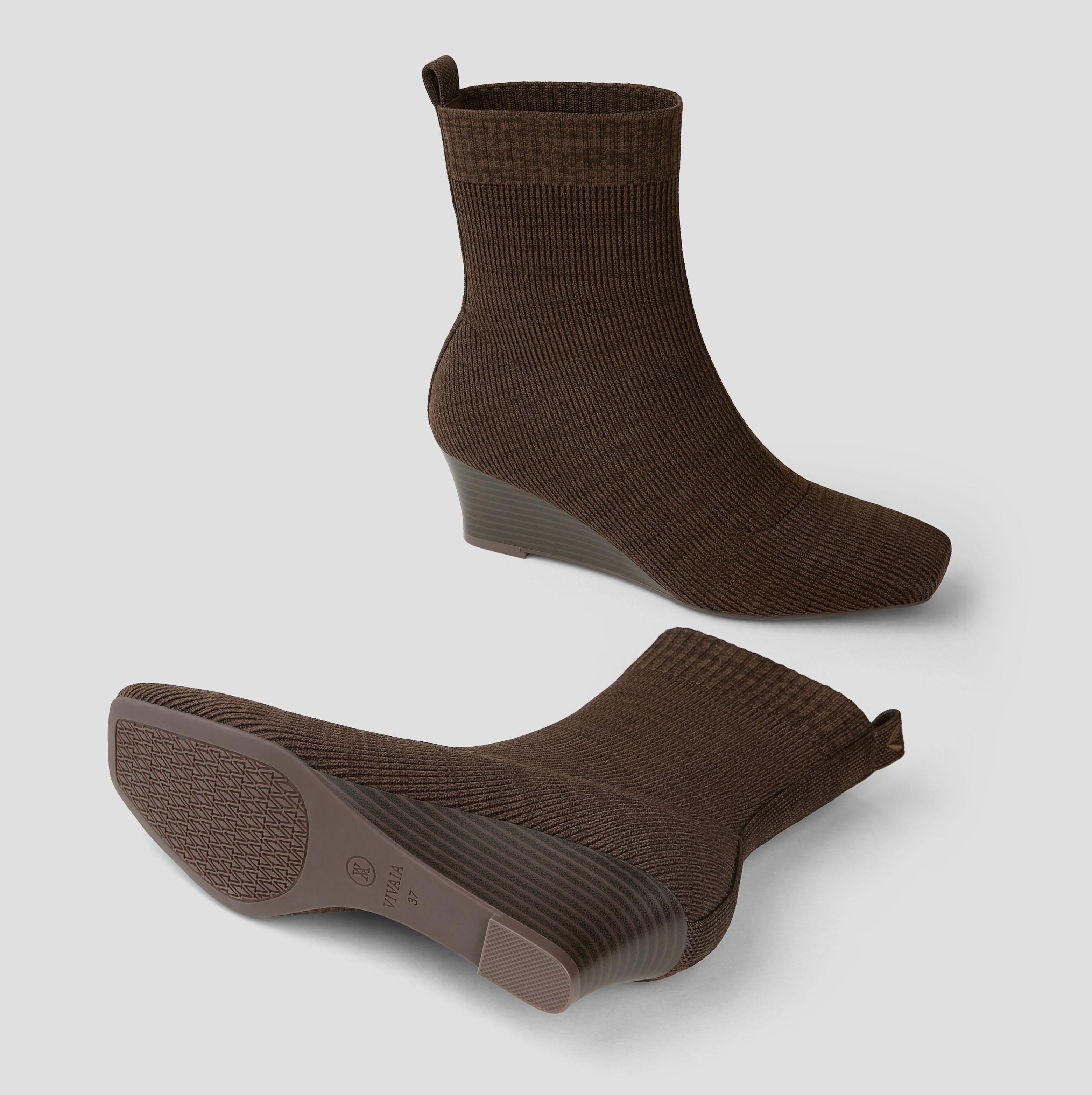 Square-Toe Water-Repellent Boots (Margot Wedge Bootie) Product Image