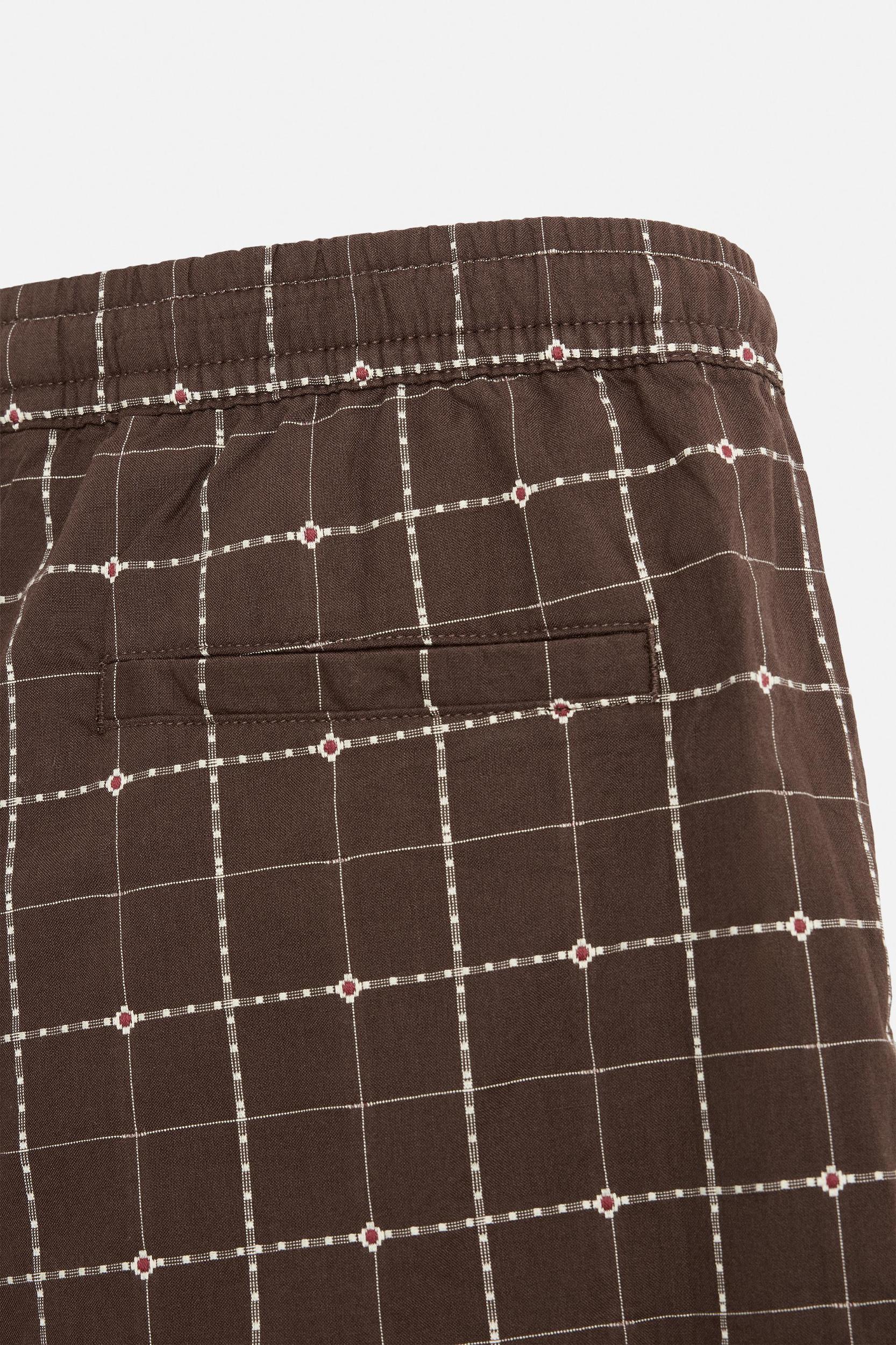 CHECKED JACQUARD SHORTS Product Image