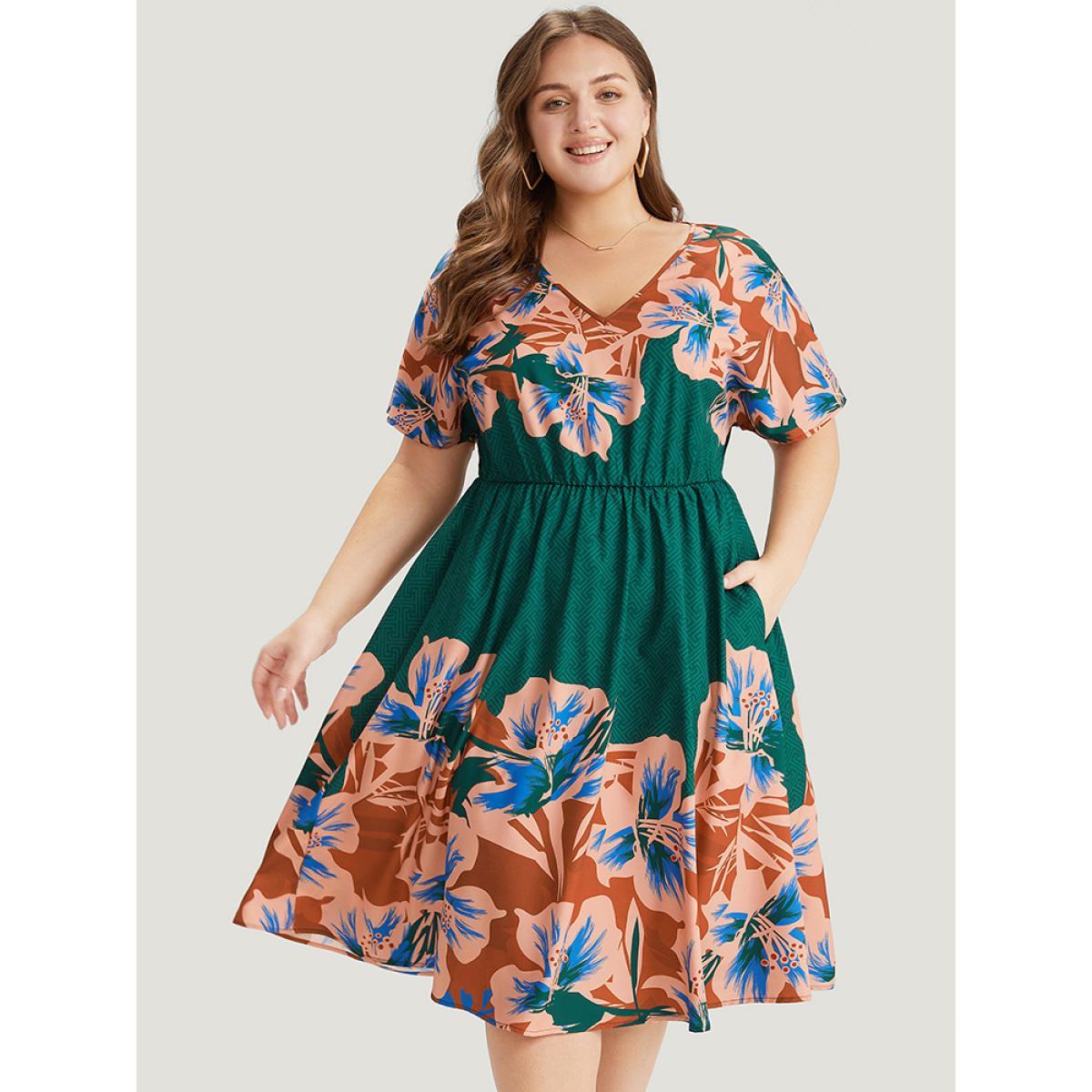 Plus Size Floral Print Contrast V Neck Pocket Gathered Ruffles Dress Green Women Elegant V-neck Short sleeve Curvy Midi Dress BloomChic 30/6X Product Image