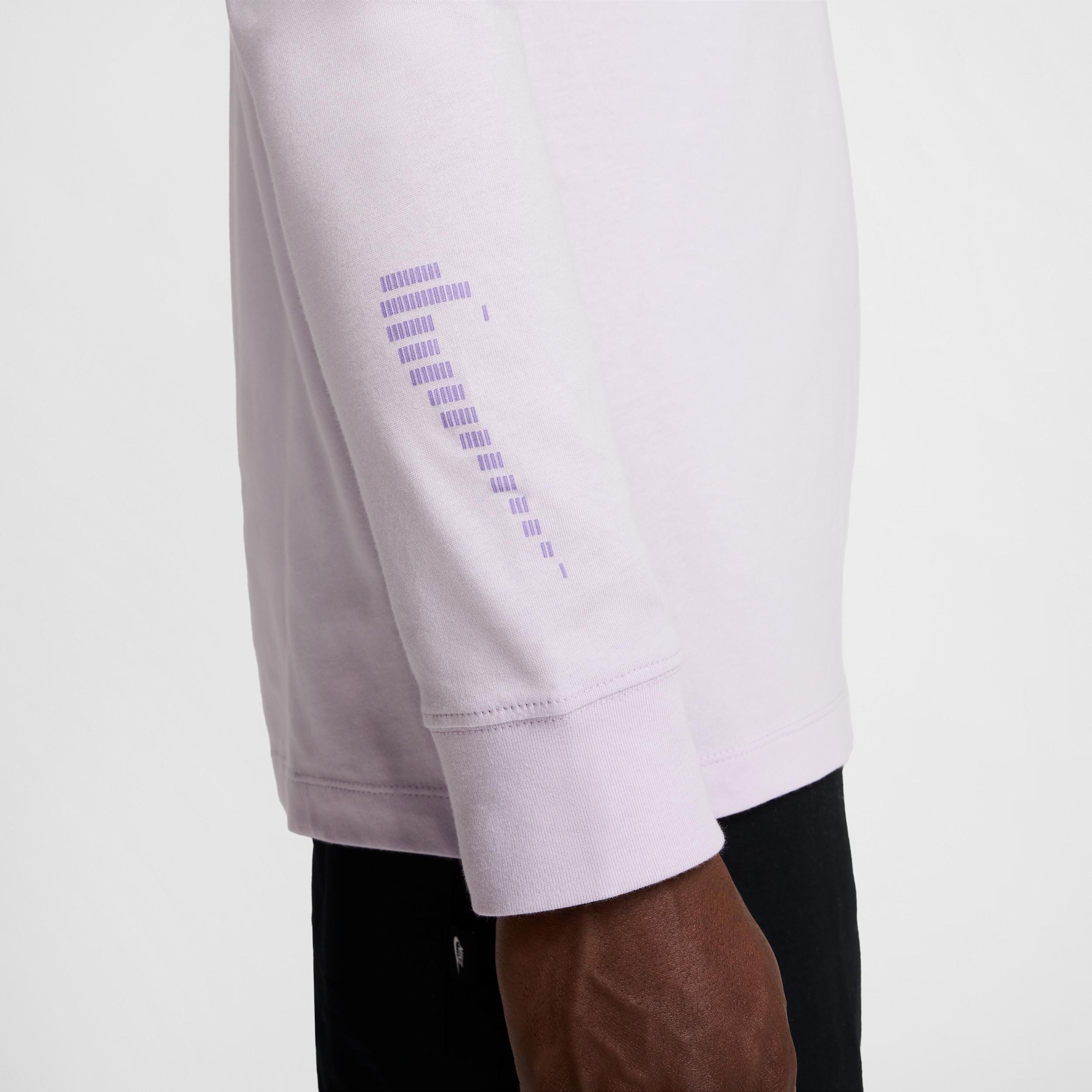 Men's Nike Sportswear Long-Sleeve T-Shirt Product Image