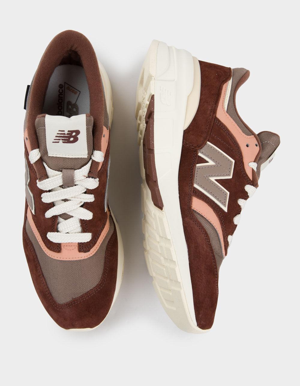 NEW BALANCE 997R Shoes - BROWN Product Image