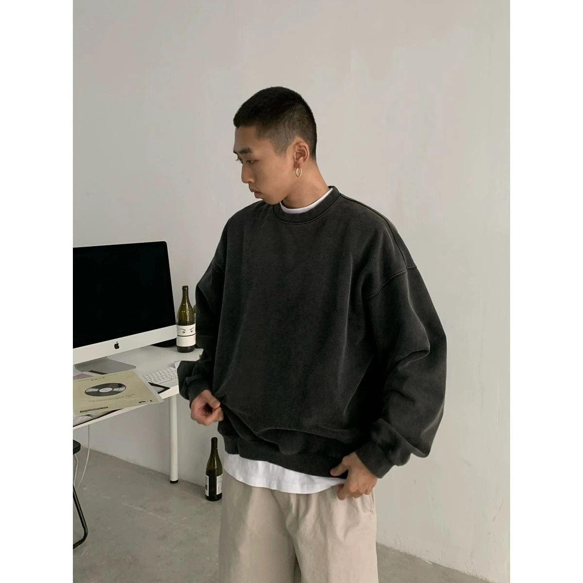 RT No. 18747 BOXY CREWNECK Product Image