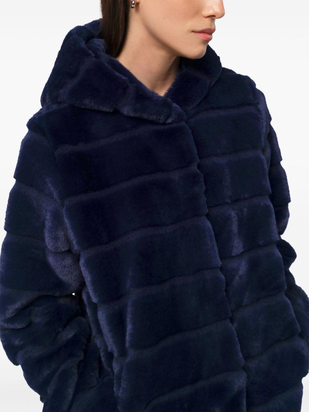 Goldy hooded coat Product Image