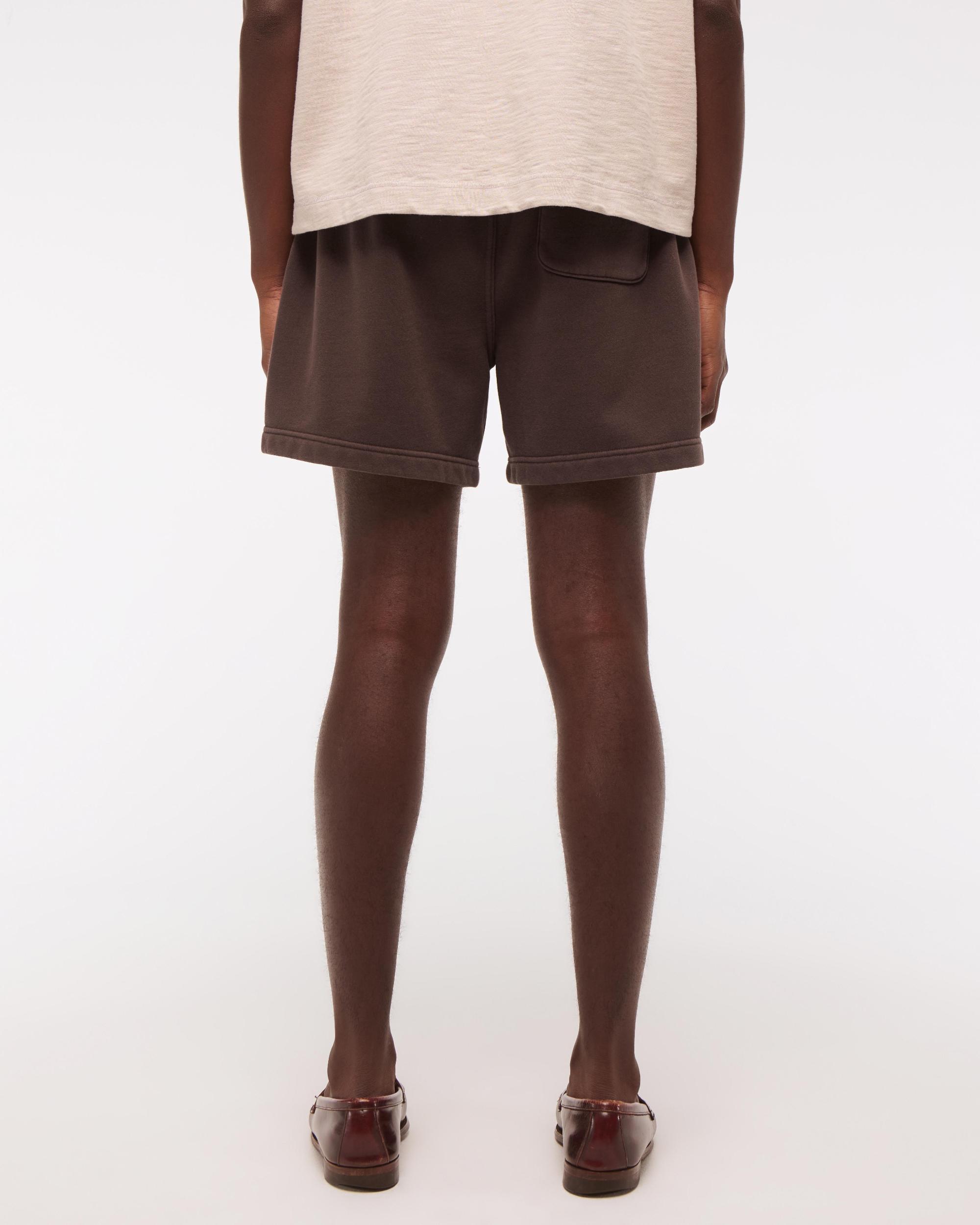 Essential Short Product Image