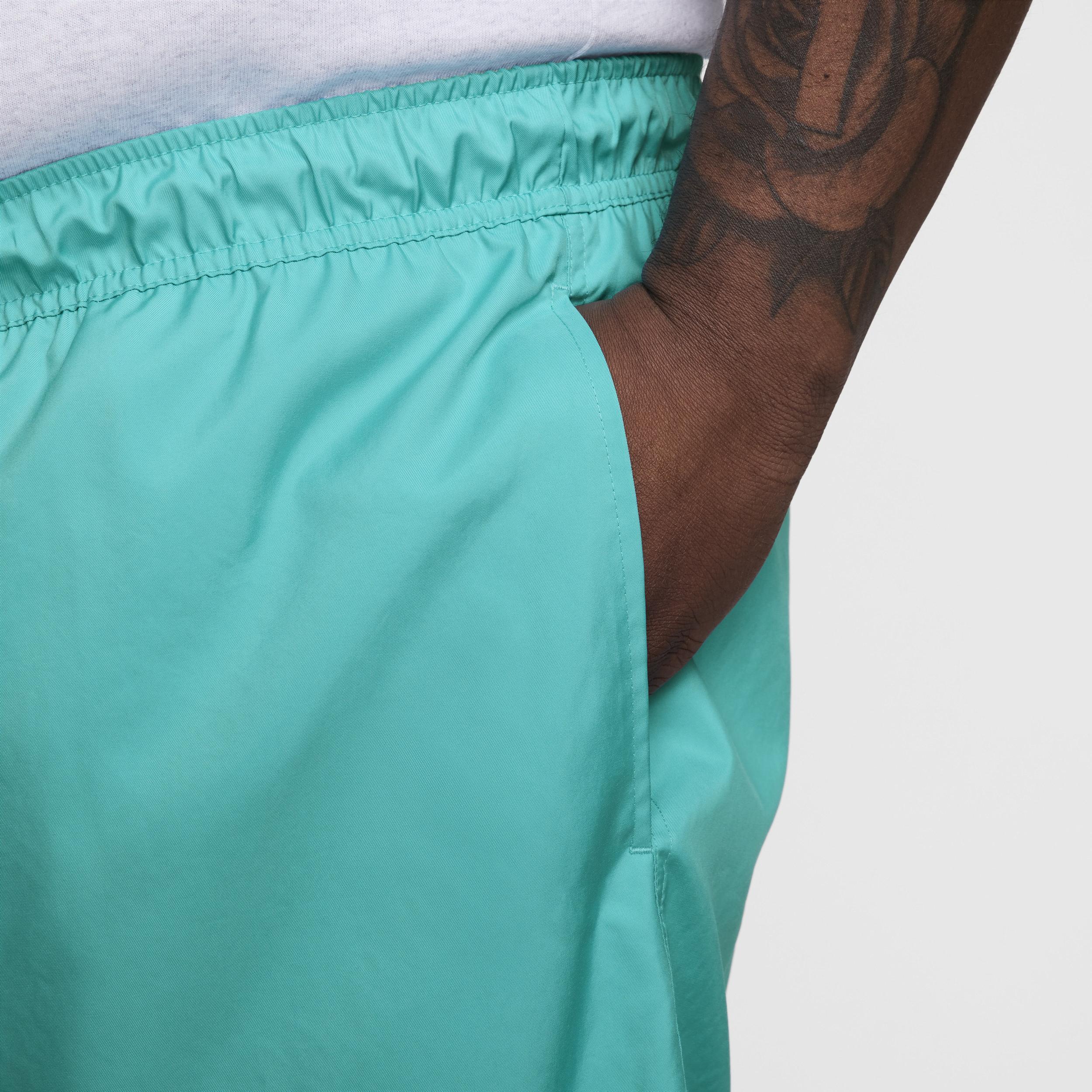 Nike Men's Club Woven Flow Shorts Product Image