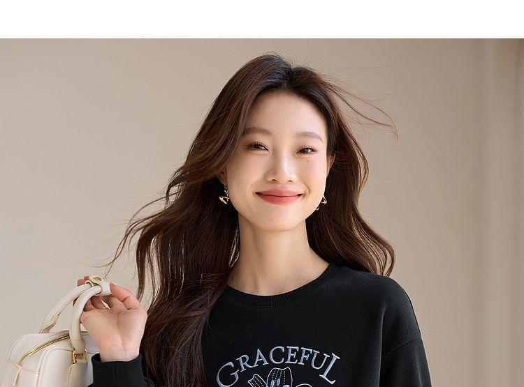 Round Neck Lily Lettering Embroidered Fleece-Lined Pullover Product Image