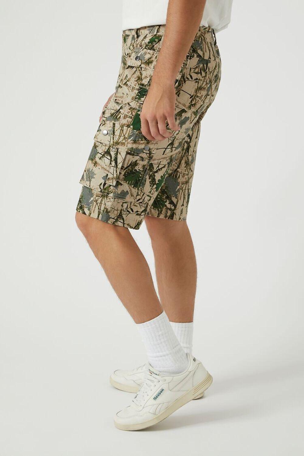 Leaf Print Cargo Shorts | Forever 21 Product Image