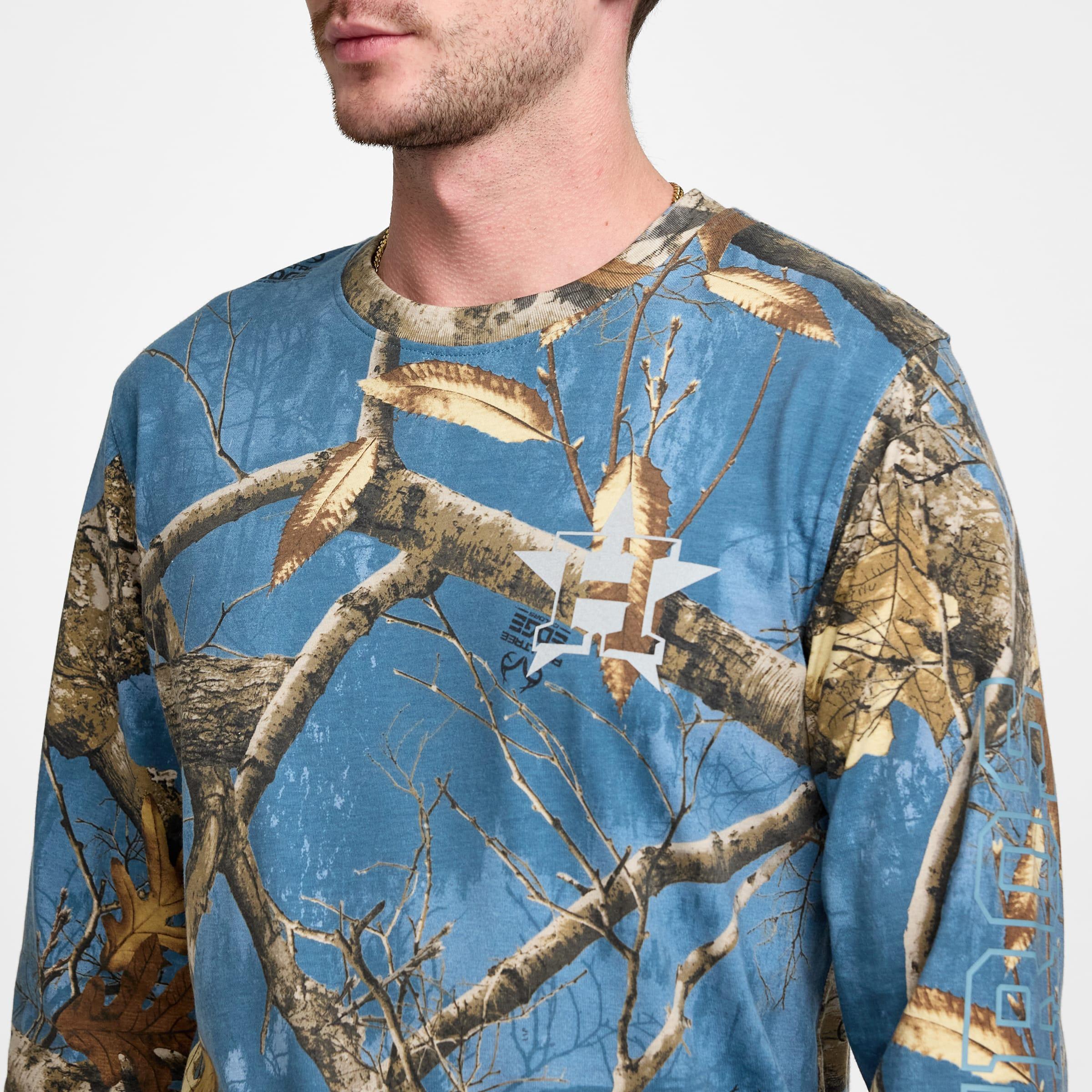 Chicago Cubs Realtree Long Sleeve T-Shirt Male Product Image