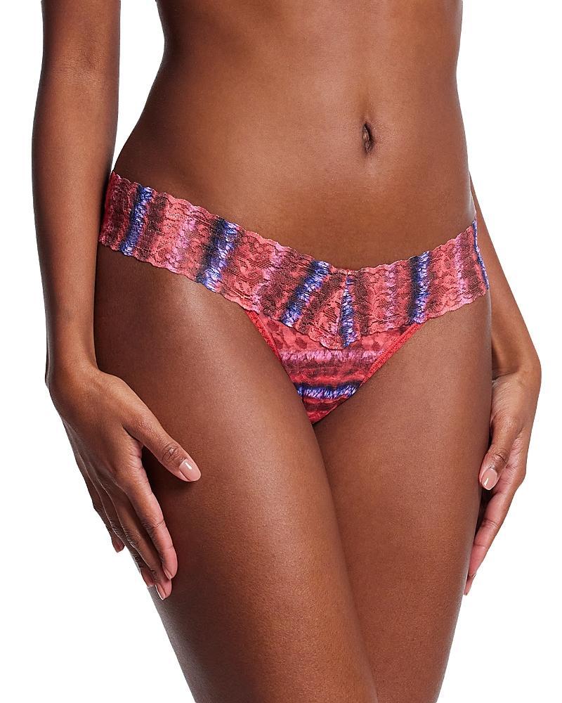 Signature Lace Low Rise Printed Thong Product Image