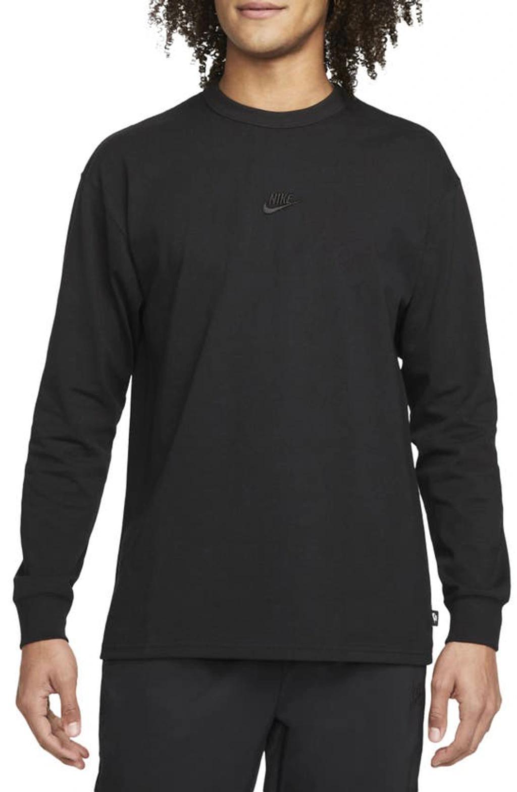 Men's Nike Sportswear Premium Essentials Long-Sleeve T-Shirt Product Image