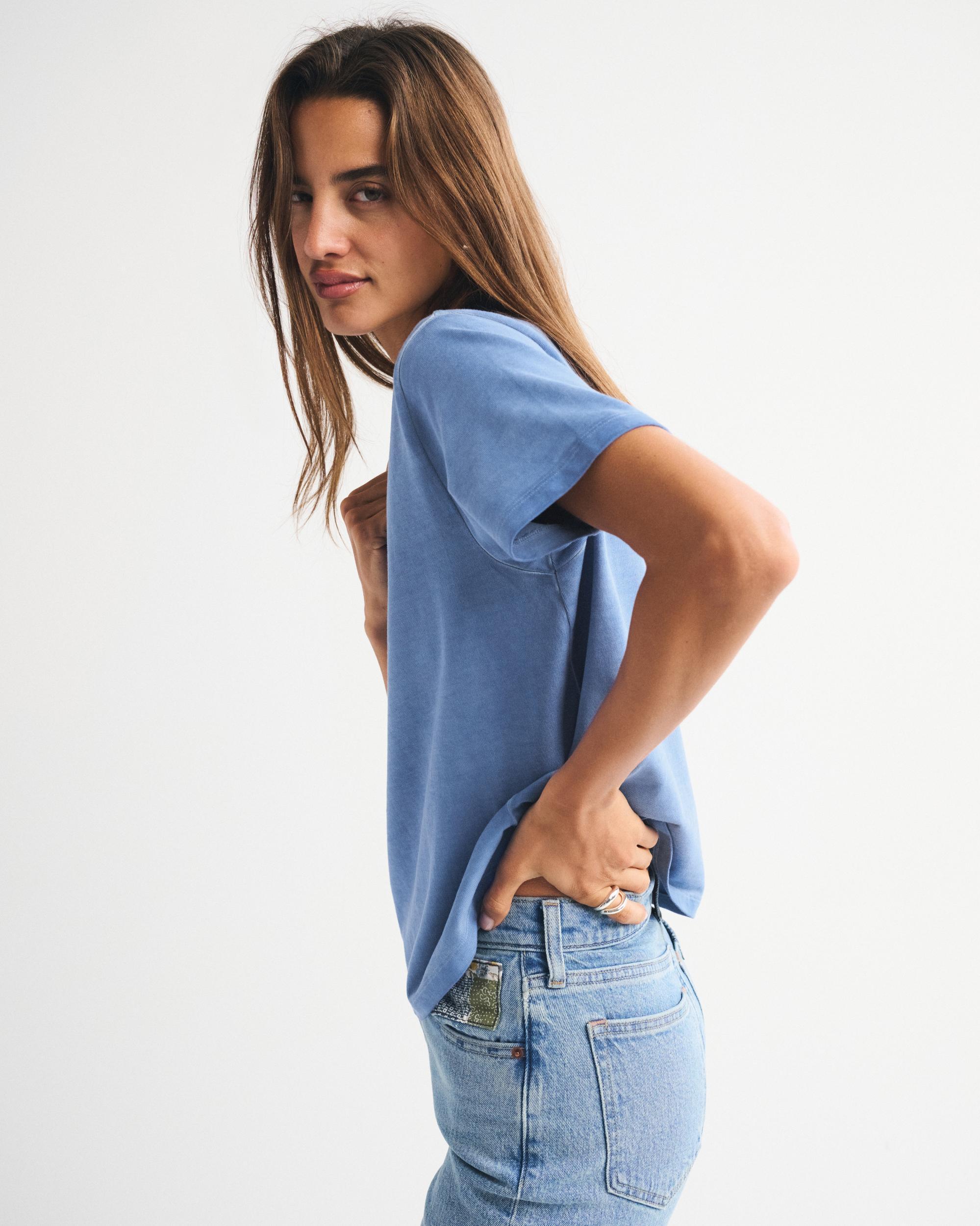 Essential Premium Polished Easy Tee Product Image