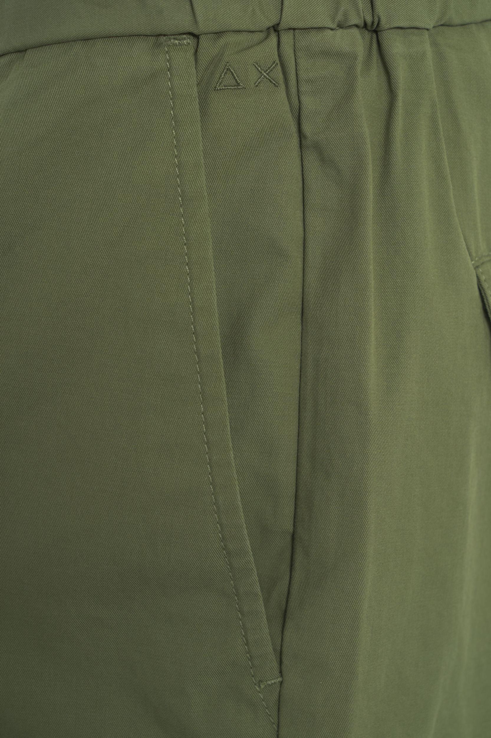 Tencel blend bermuda shorts Product Image