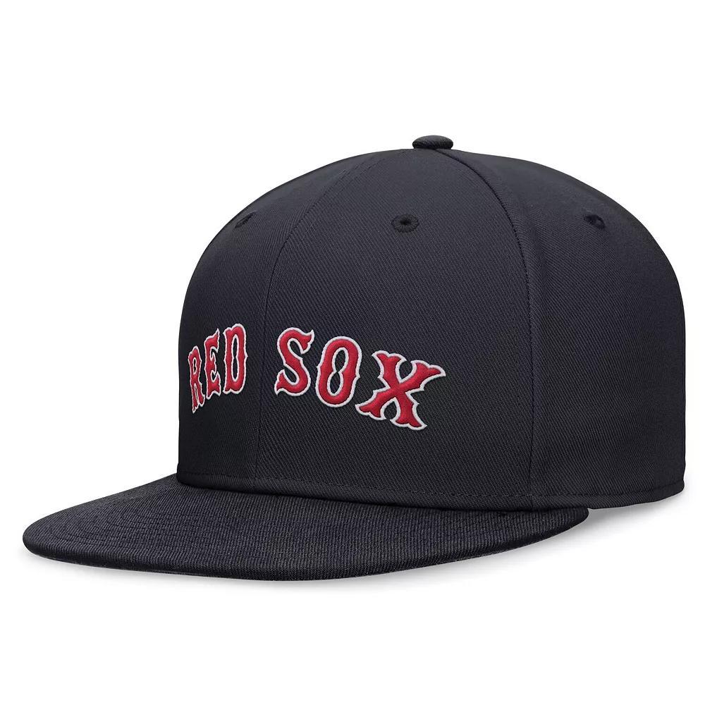 Men's Nike Navy Boston Red Sox Evergreen Performance Fitted Hat,  Product Image