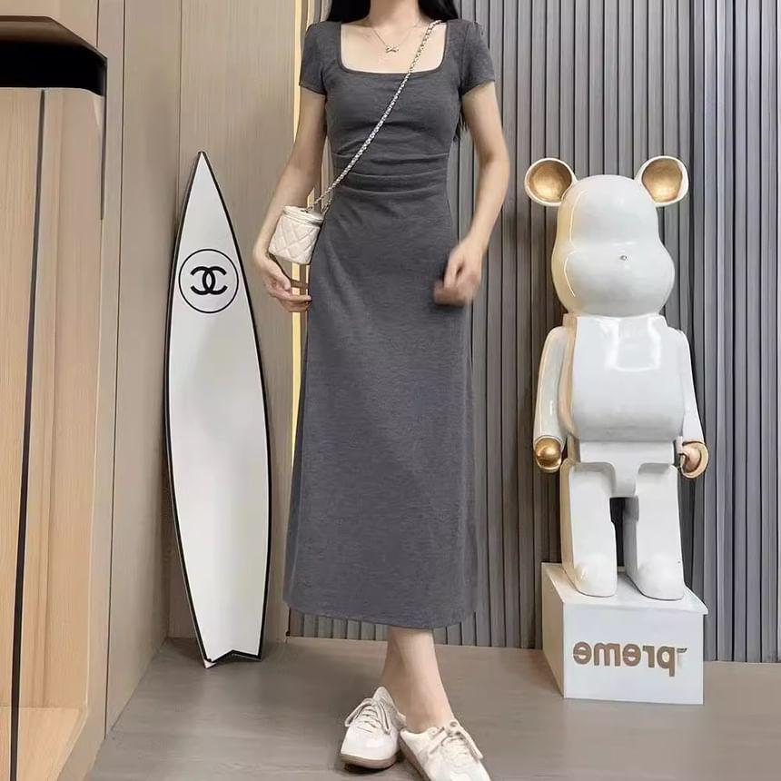Short-Sleeve Square Neck Plain Ruched Midi A-Line Dress Product Image