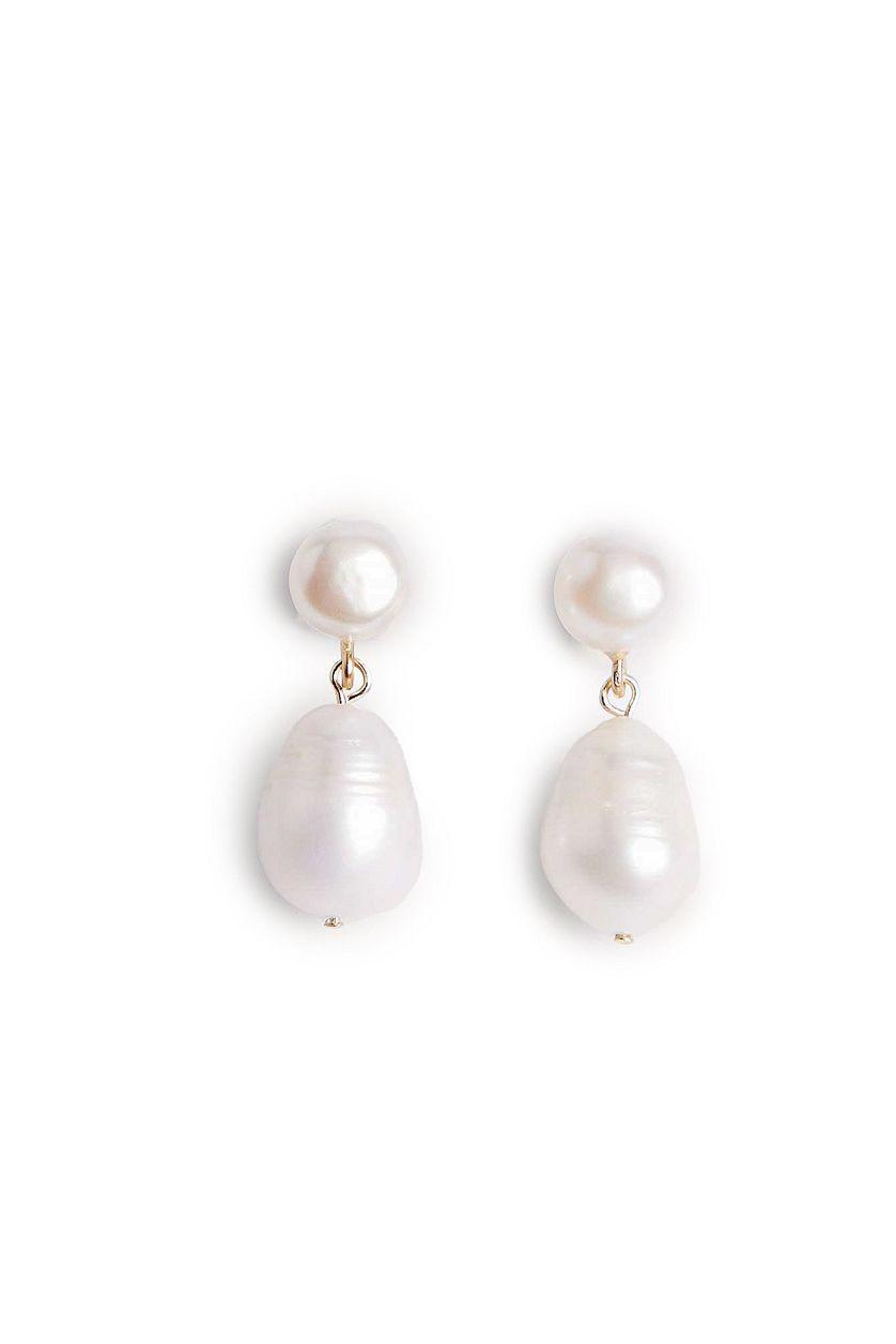 Pearl Earrings Product Image
