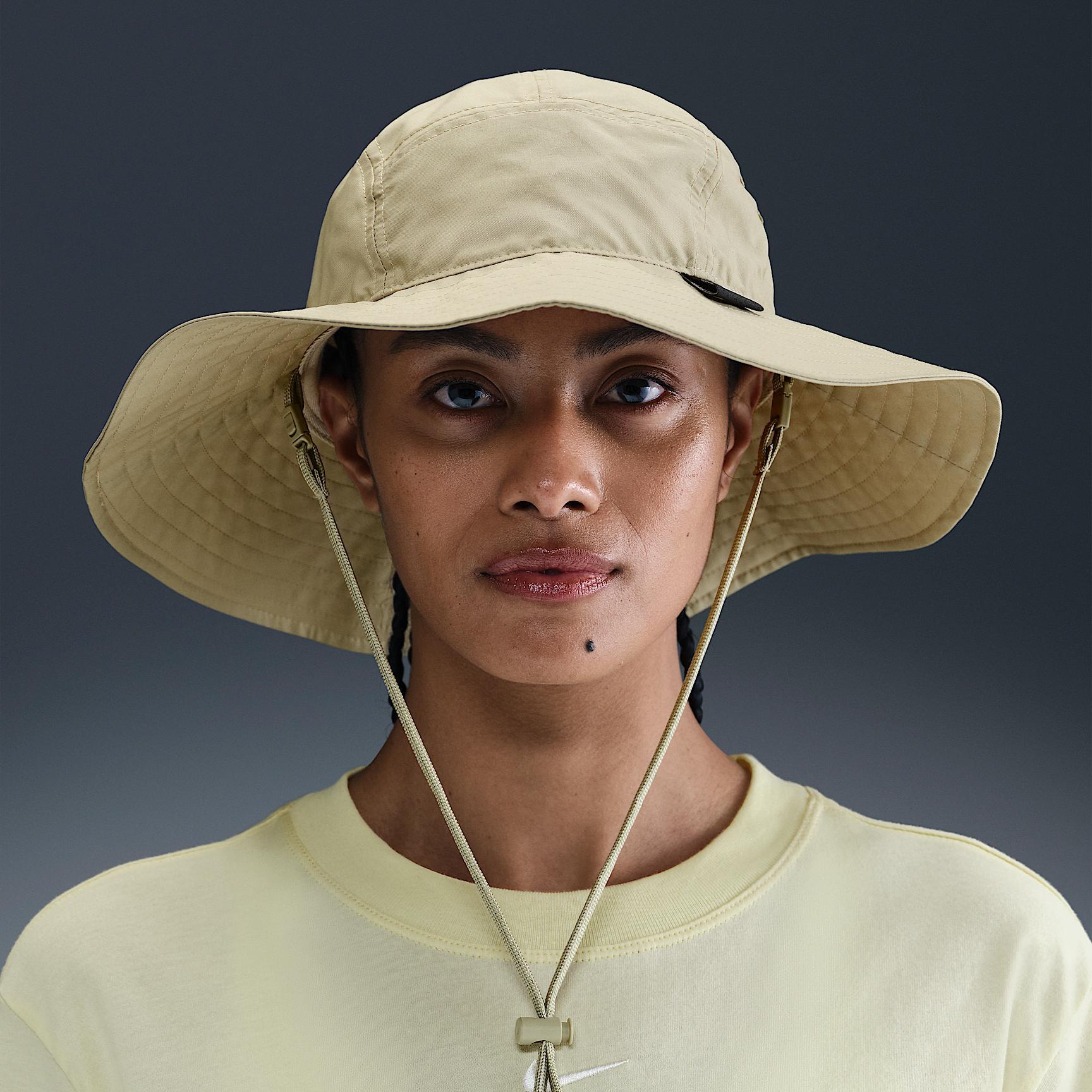 Nike Unisex Apex Wide-Brim Bucket Hat Product Image