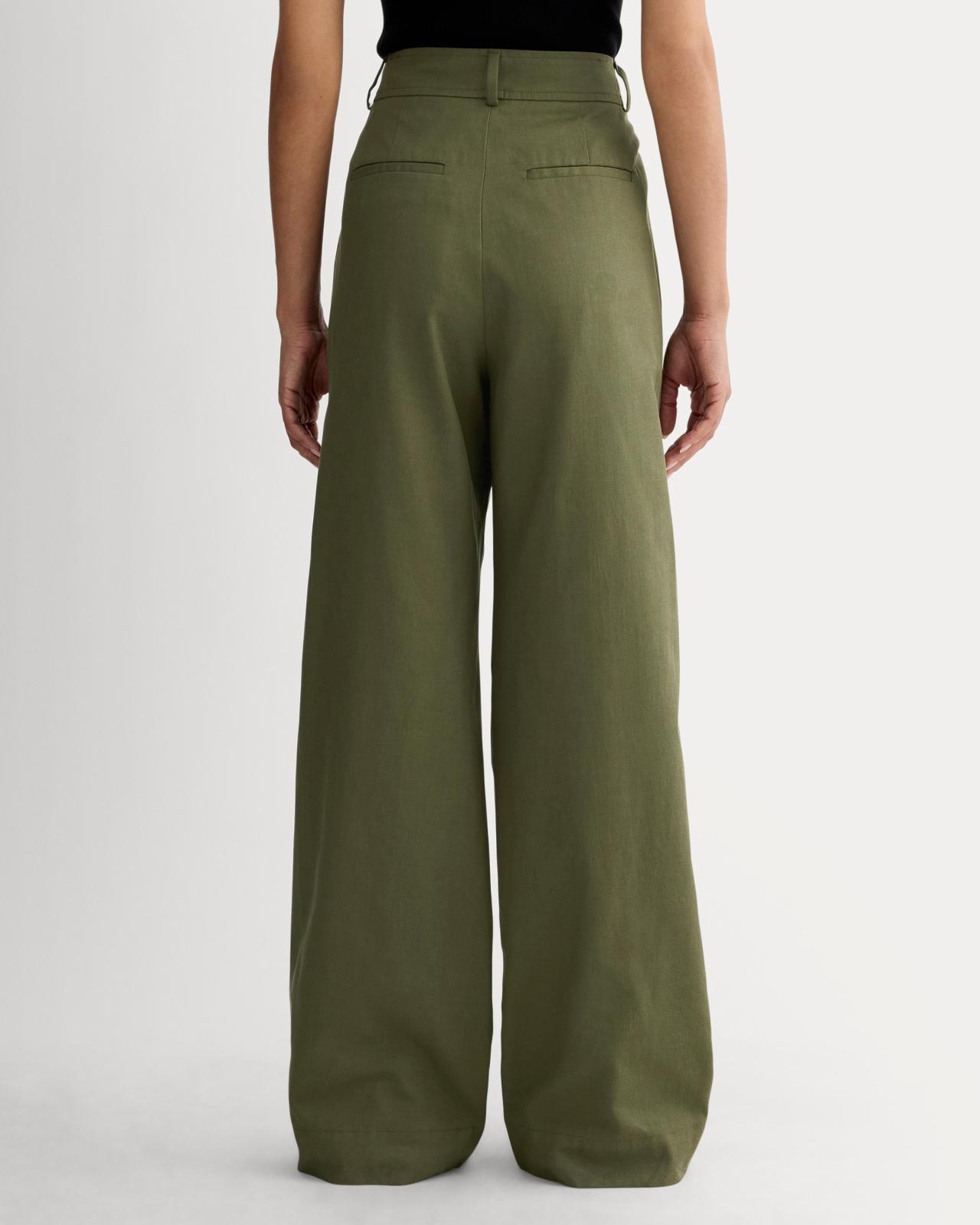 Womens Draper Pleated Pant in Buttersmooth by Everlane Product Image