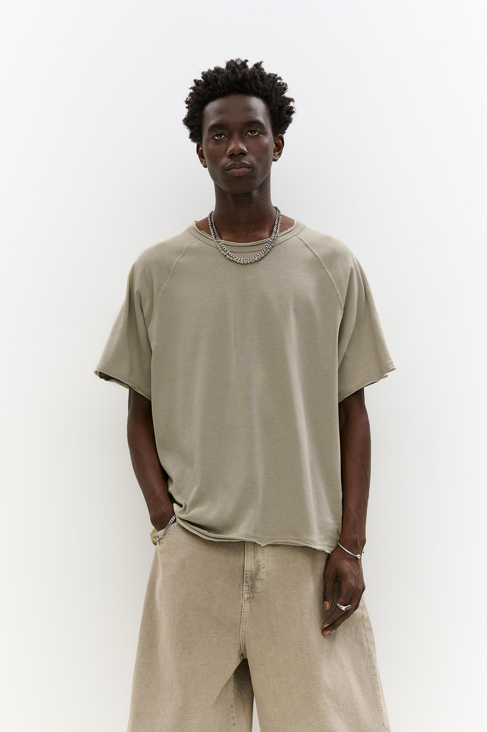 Short sleeve T-shirt with piping Product Image