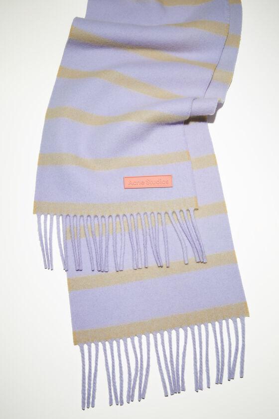 Wool scarf pink label - Narrow Product Image