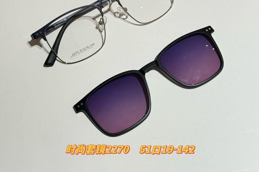 Plain Square Sunglasses Product Image