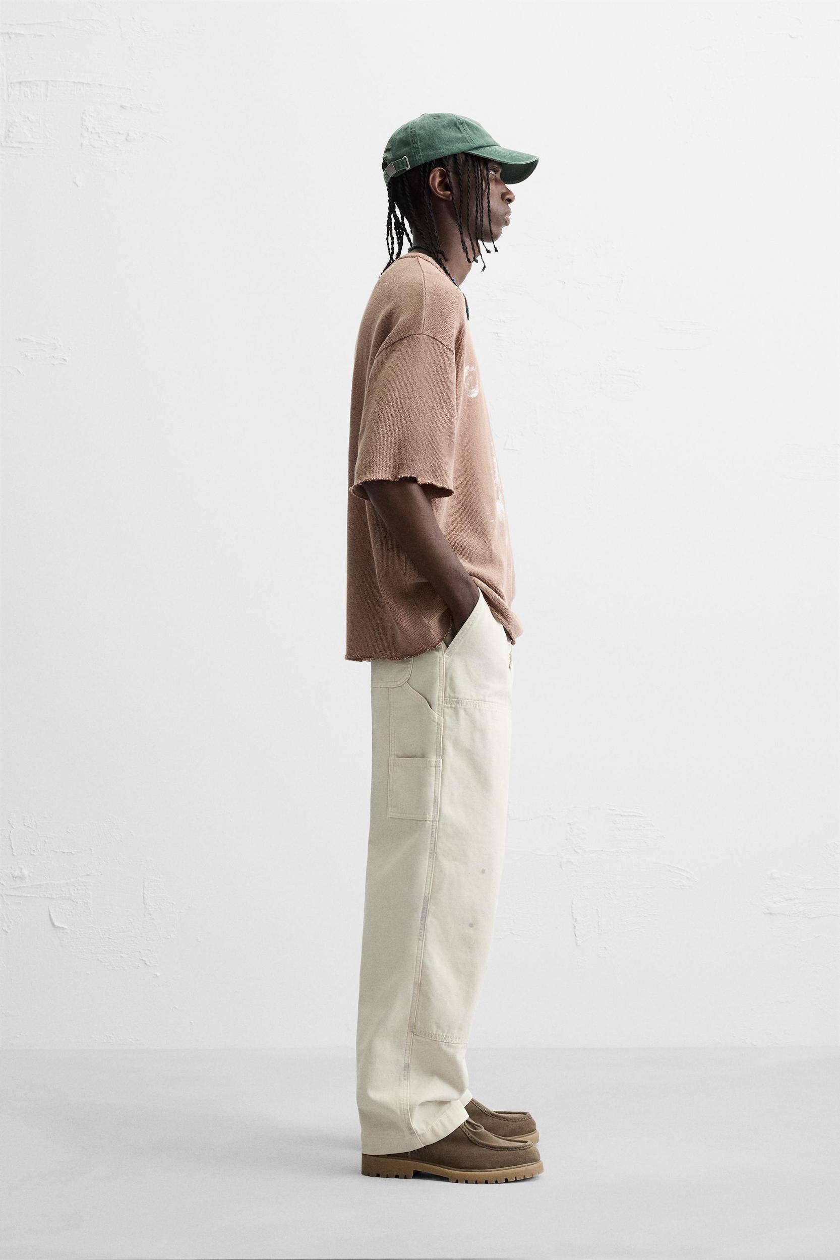 CONTRAST PRINT KNIT T-SHIRT Product Image