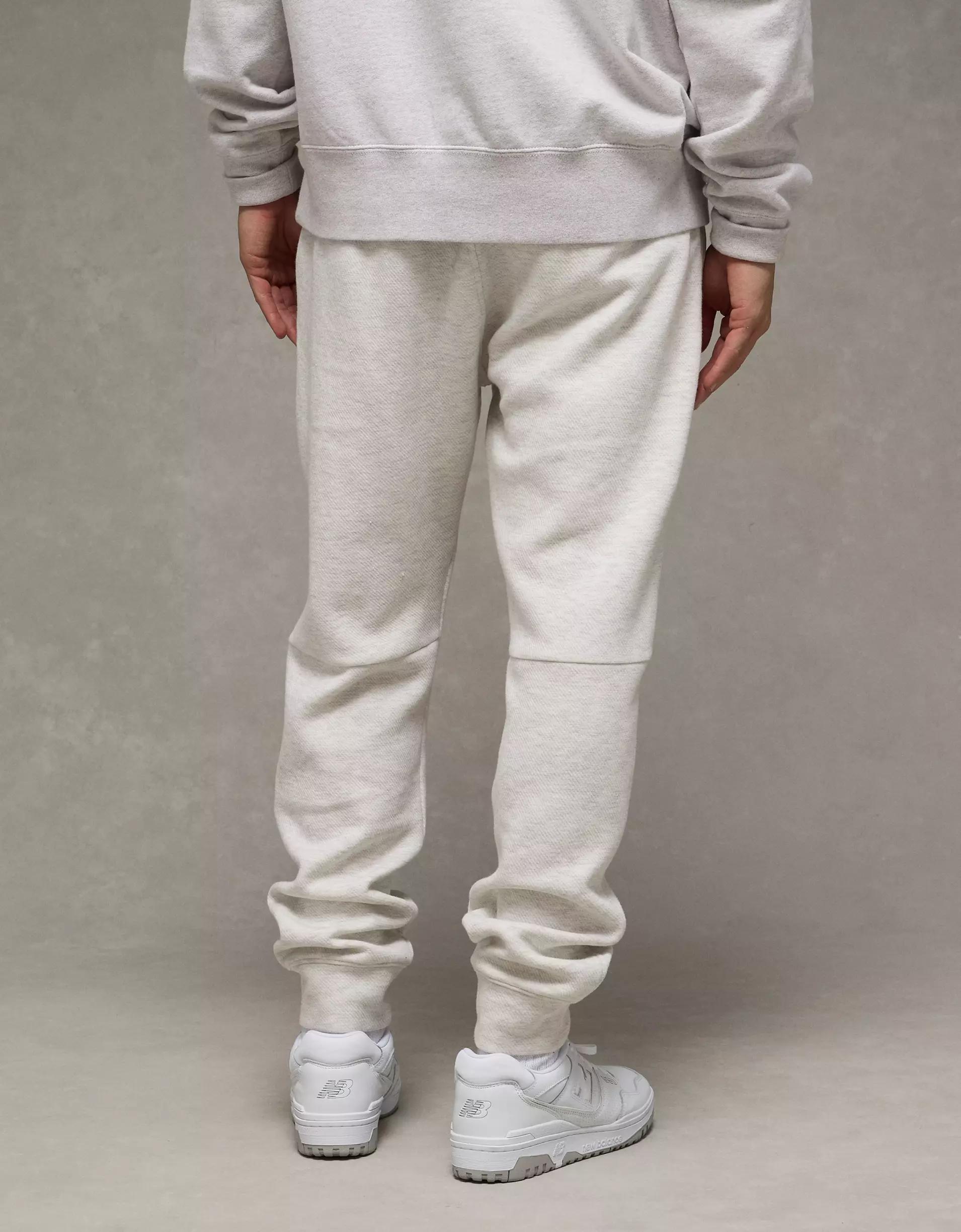 AE 24/7 Jogger Product Image