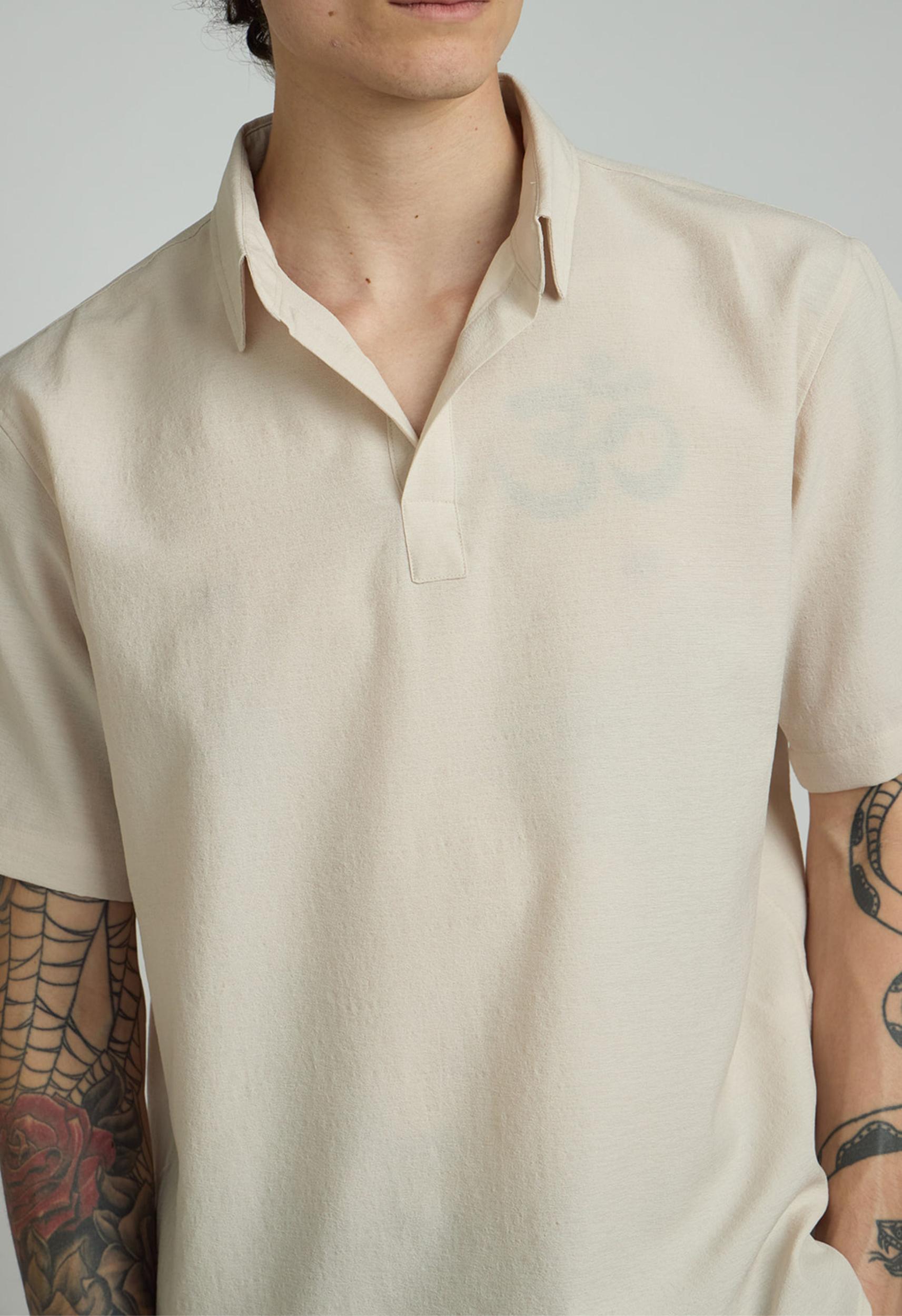 Performance Wrinkle Free Short Sleeve in Cream Product Image