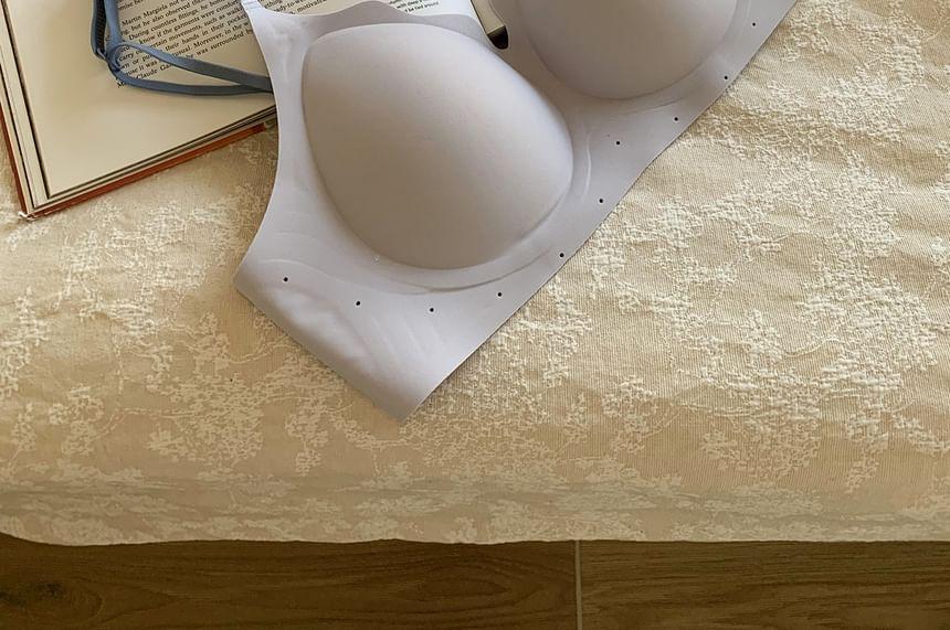 Plain Wireless Bra Product Image