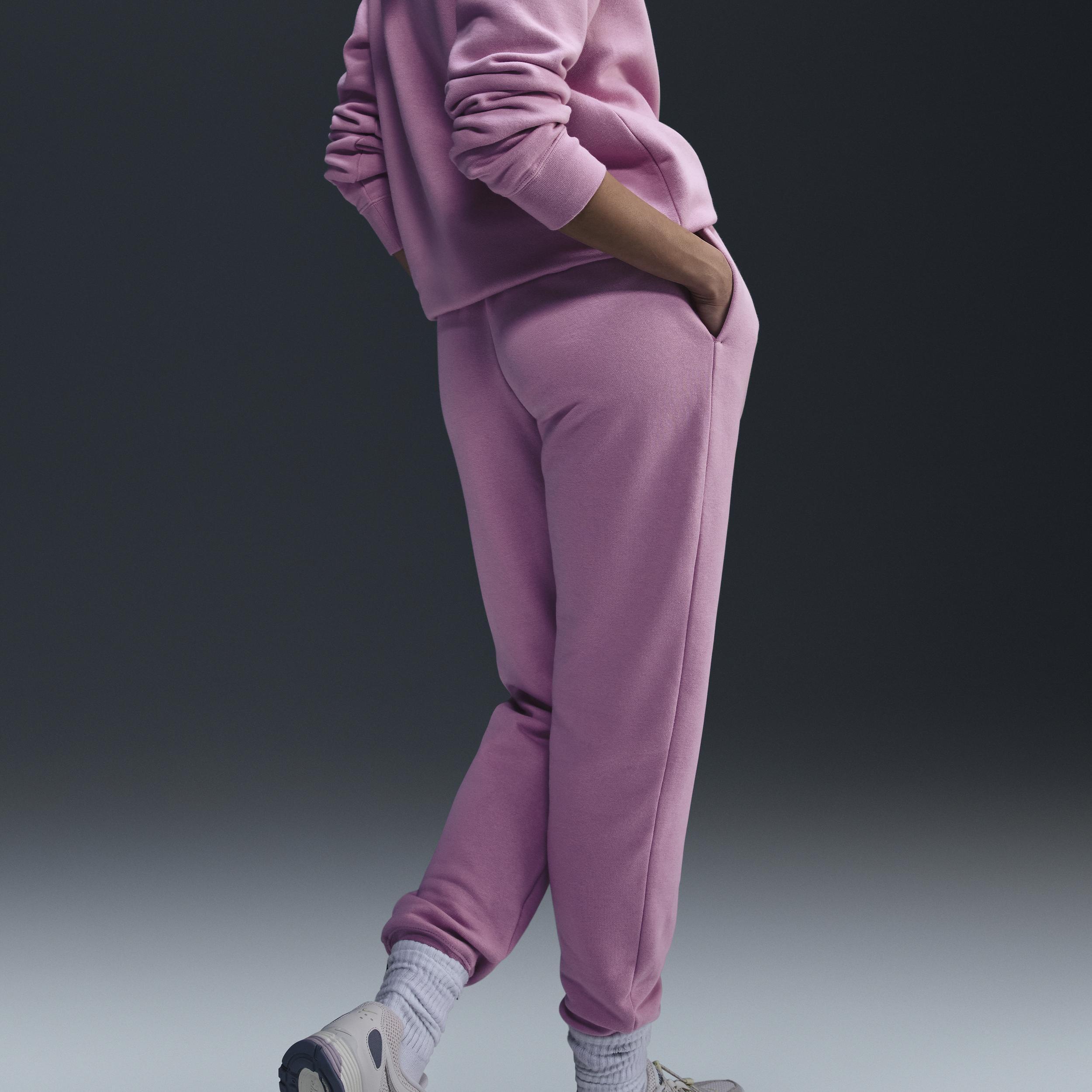 Women's Nike Sportswear Club Fleece Mid-Rise Jogger Pants Product Image