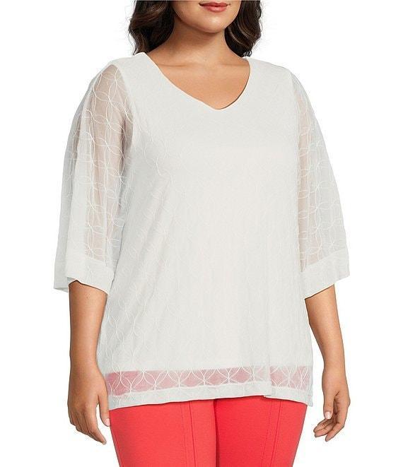 Slim Factor by Investments Plus Size V-Neck 3/4 Sleeve Textured Overlay Top Product Image