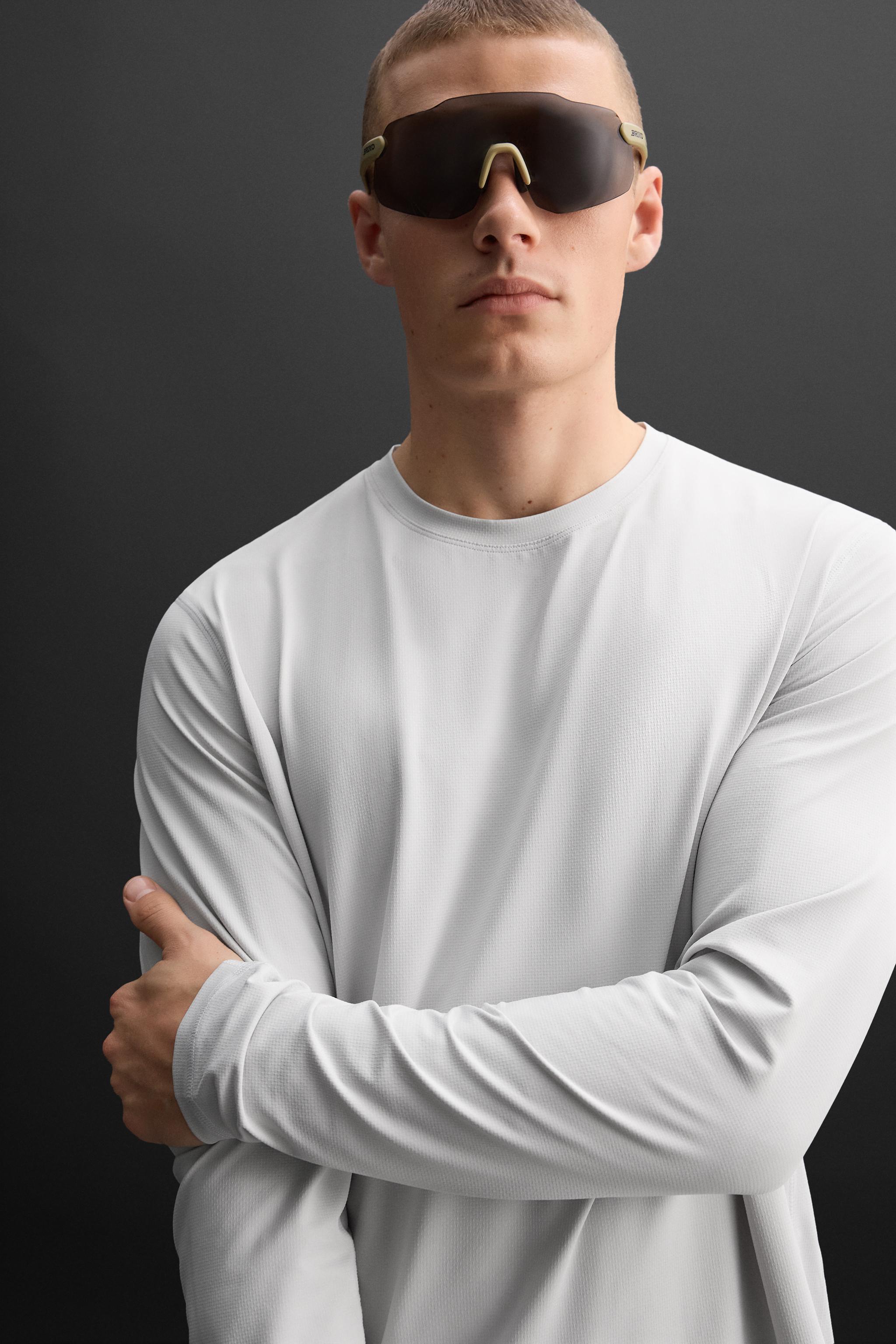 BASIC TRAINING LONG SLEEVE T-SHIRT Product Image