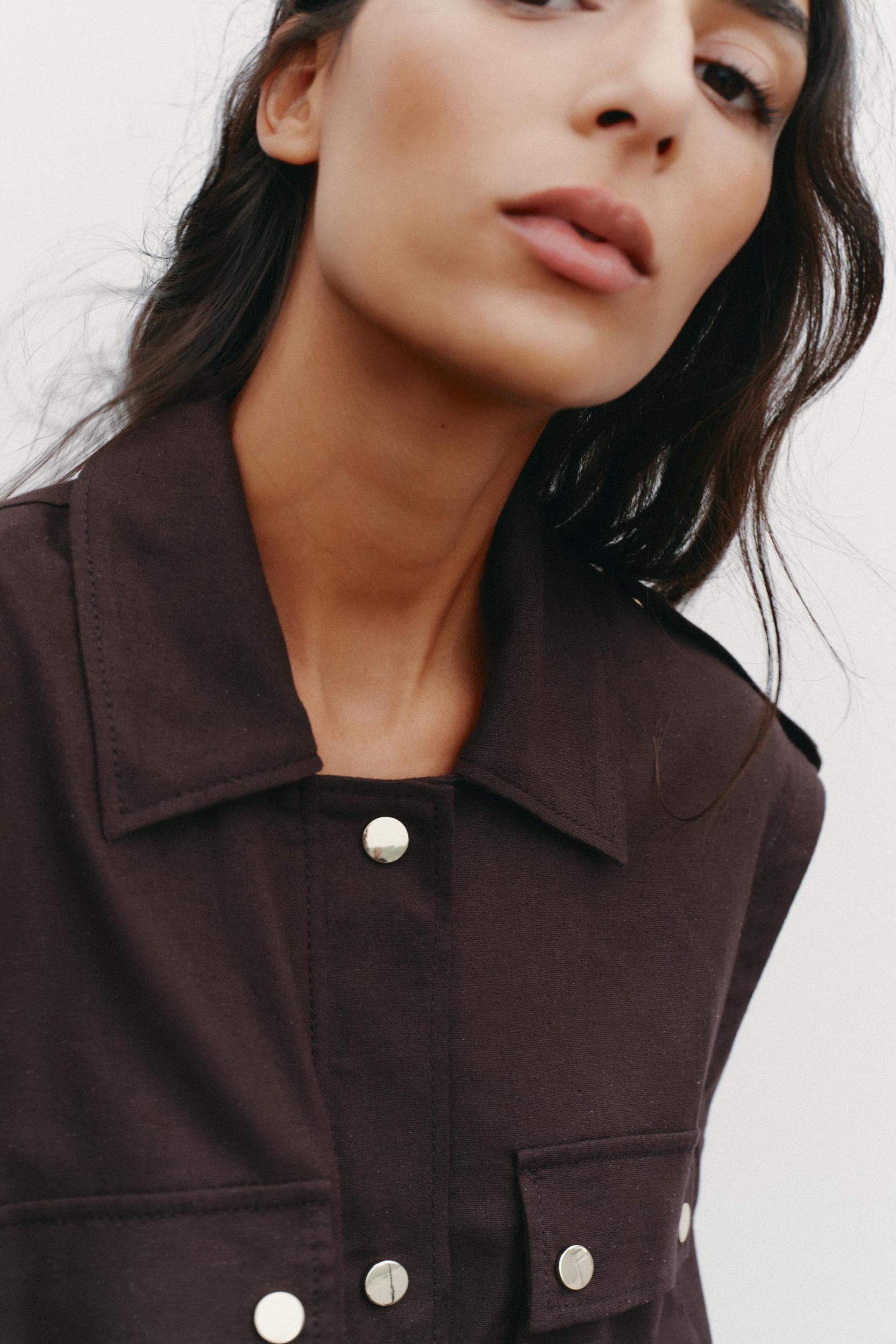 LINEN CARGO VEST Product Image