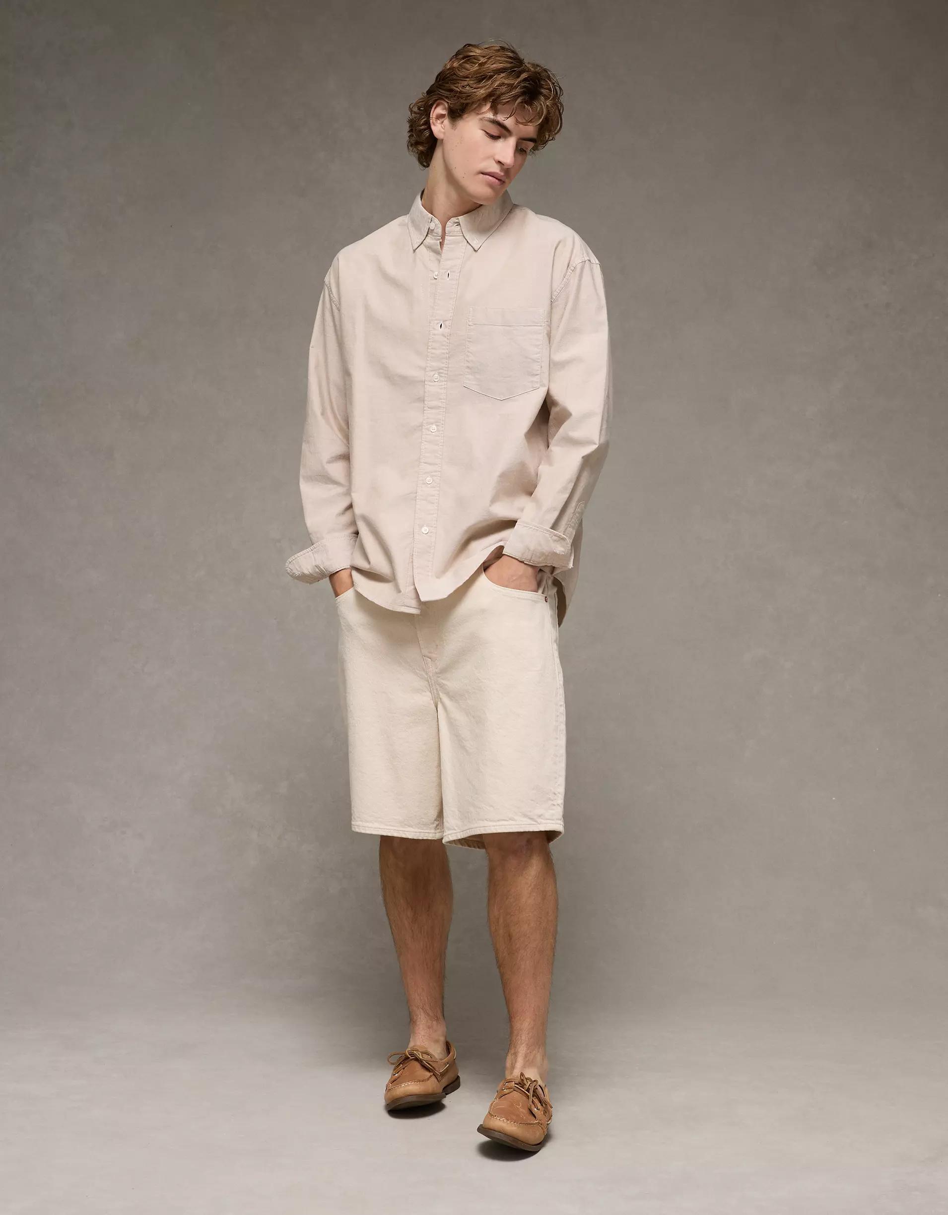 AE Everyday Relaxed Oxford Button-Up Shirt Product Image
