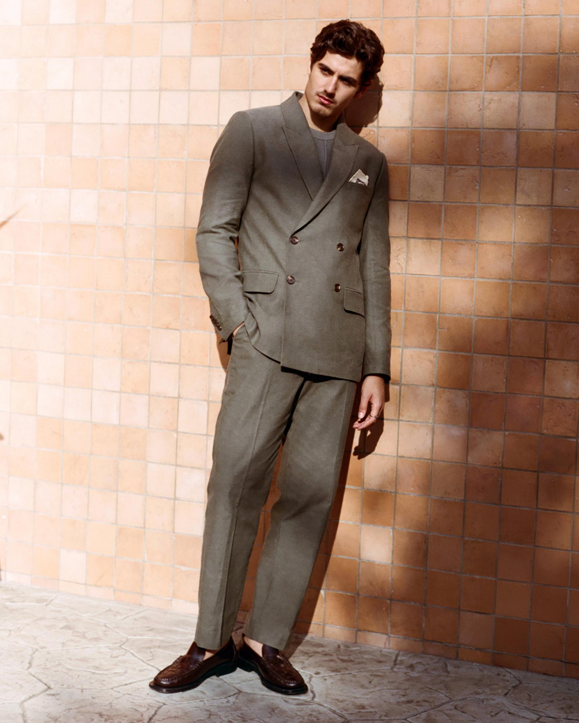 The A&F Collins Double-Breasted Cotton-Texture Blazer Product Image