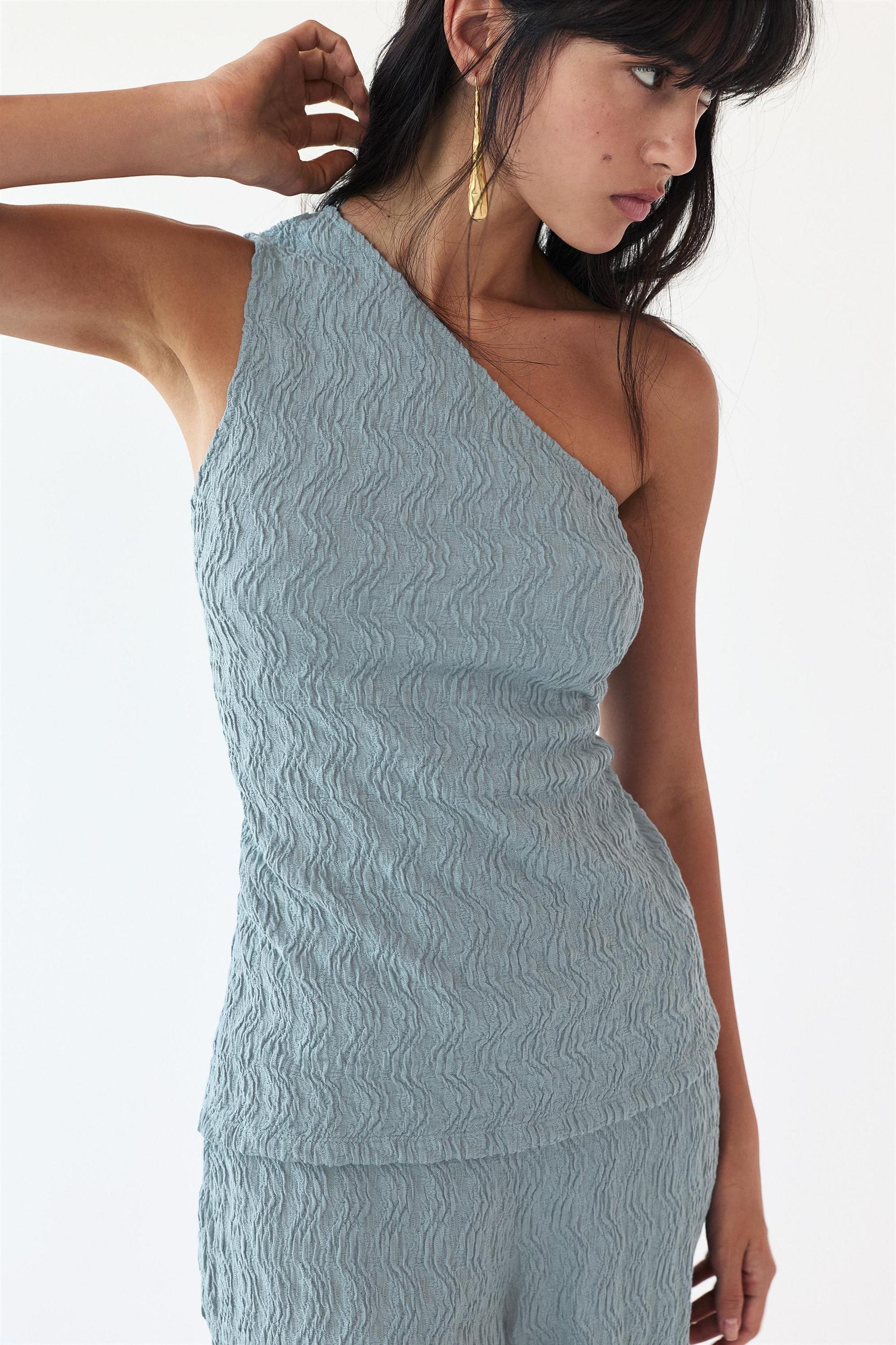 Textured asymmetric top Product Image