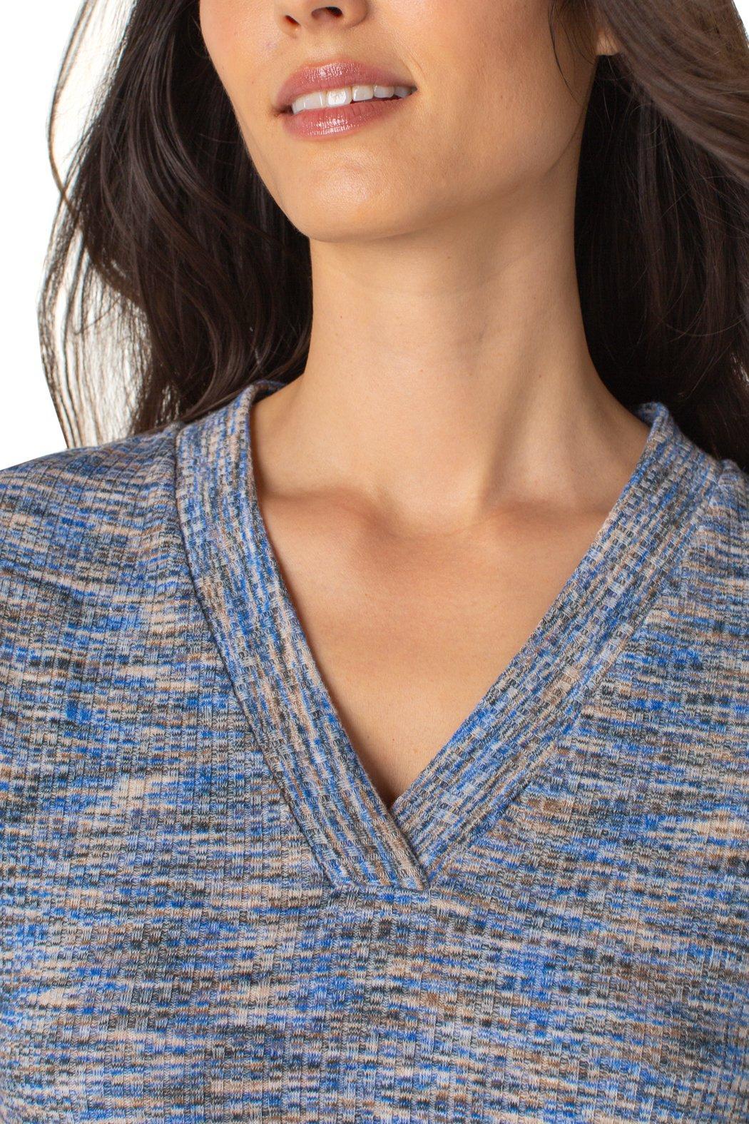 3/4 Sleeve V-Neck Knit tee Product Image