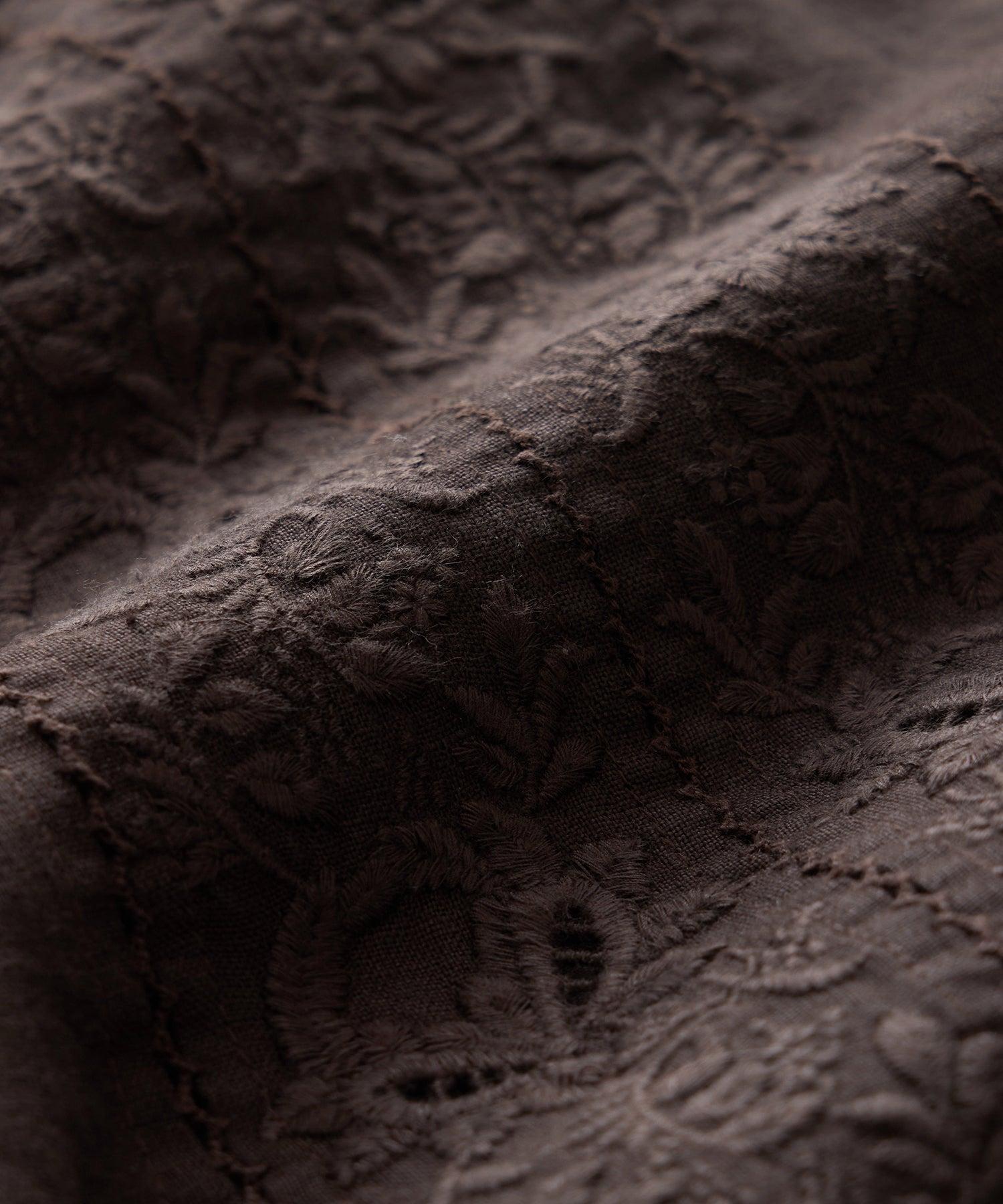 5" Embroidered Linen Beachcomber Short Product Image