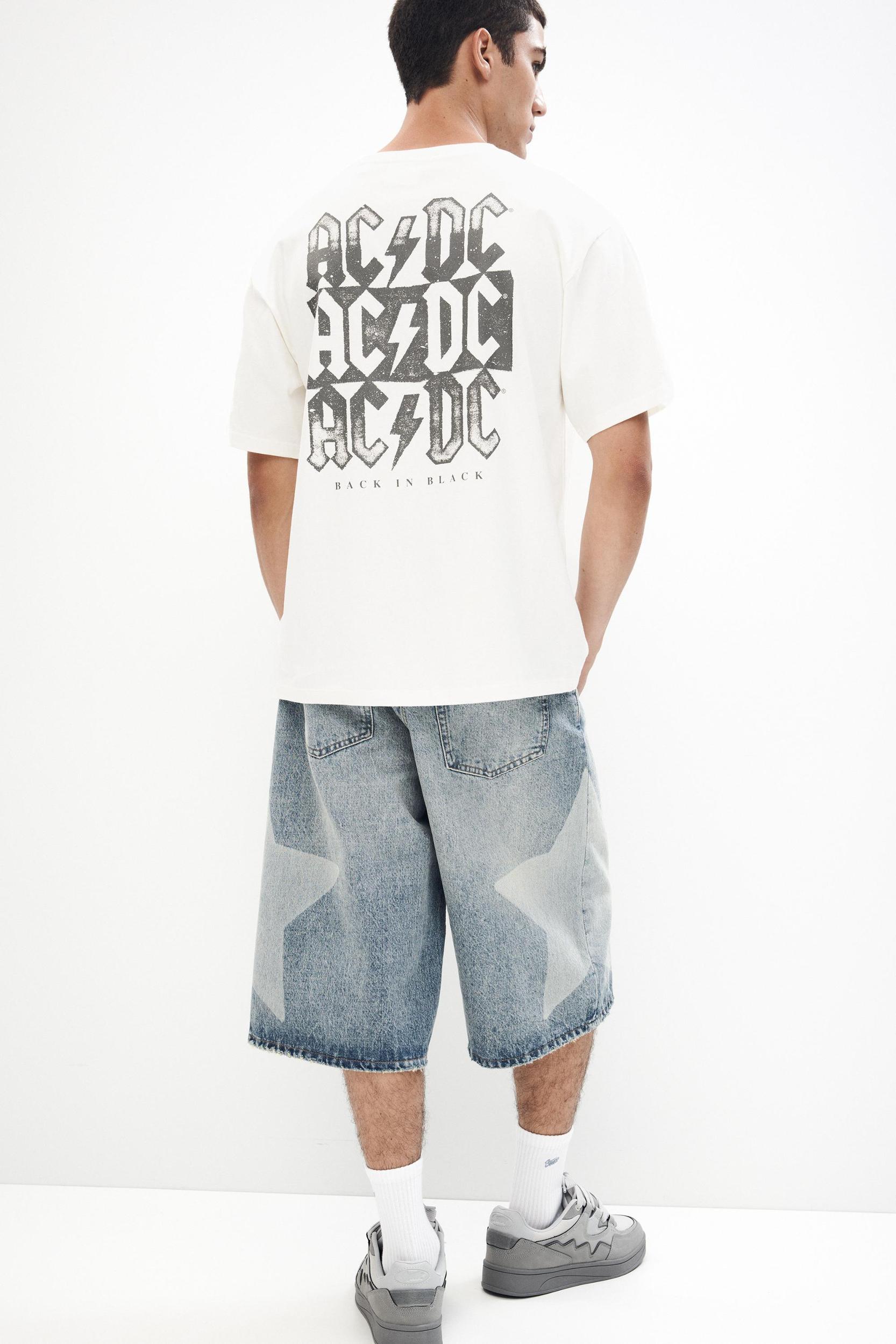 AC/DC T-shirt Product Image