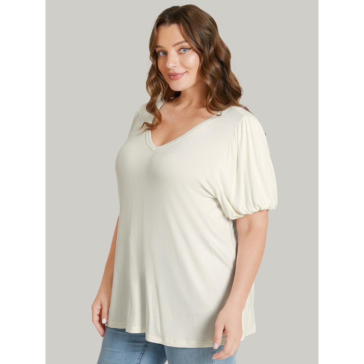 Plus Size Solid Puff Sleeve V Neck T-shirt White Women Elegant Plain V-neck Dailywear T-shirts BloomChic 30/6X Product Image