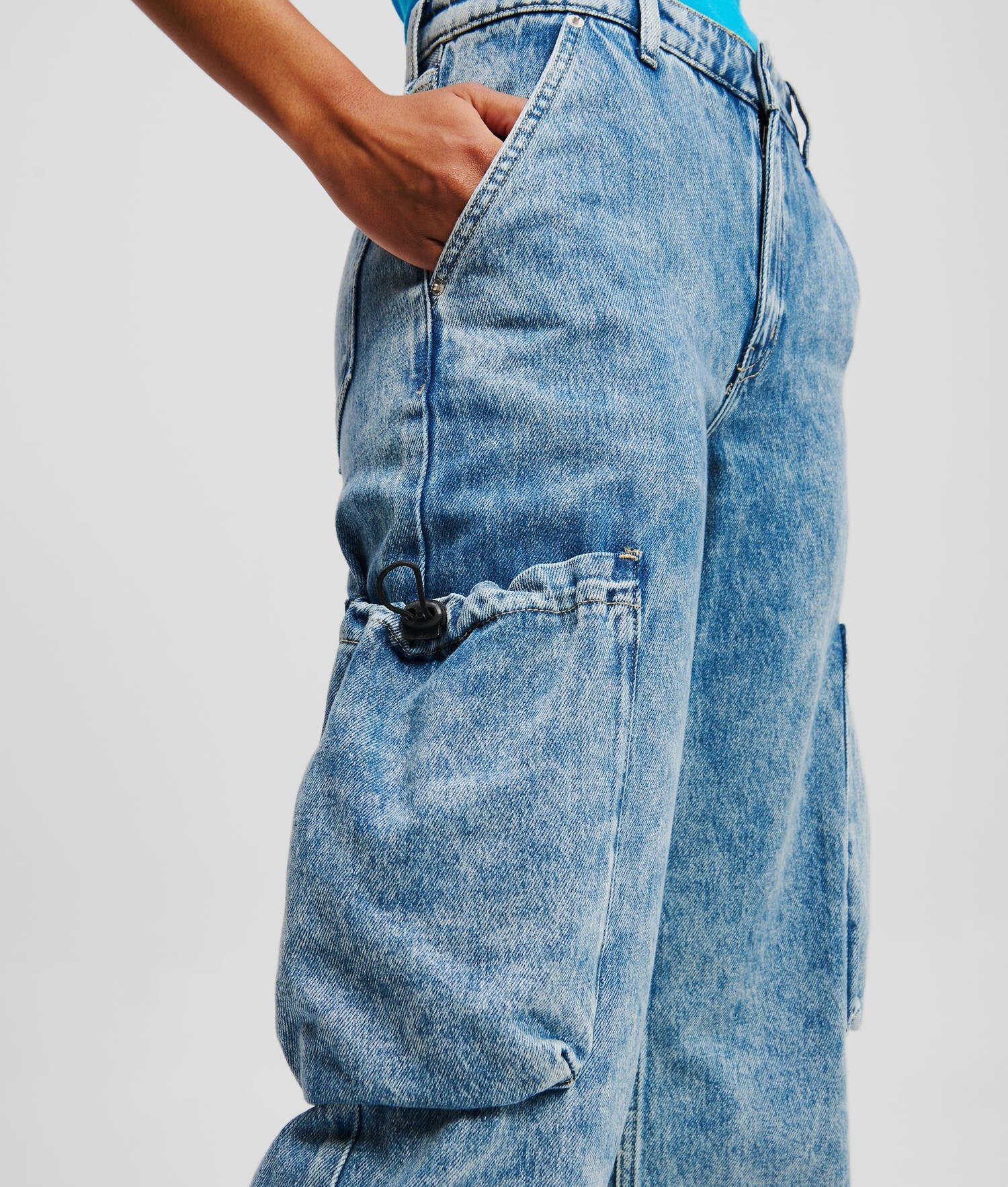 MID-RISE RELAXED UTILITY JEANS Product Image