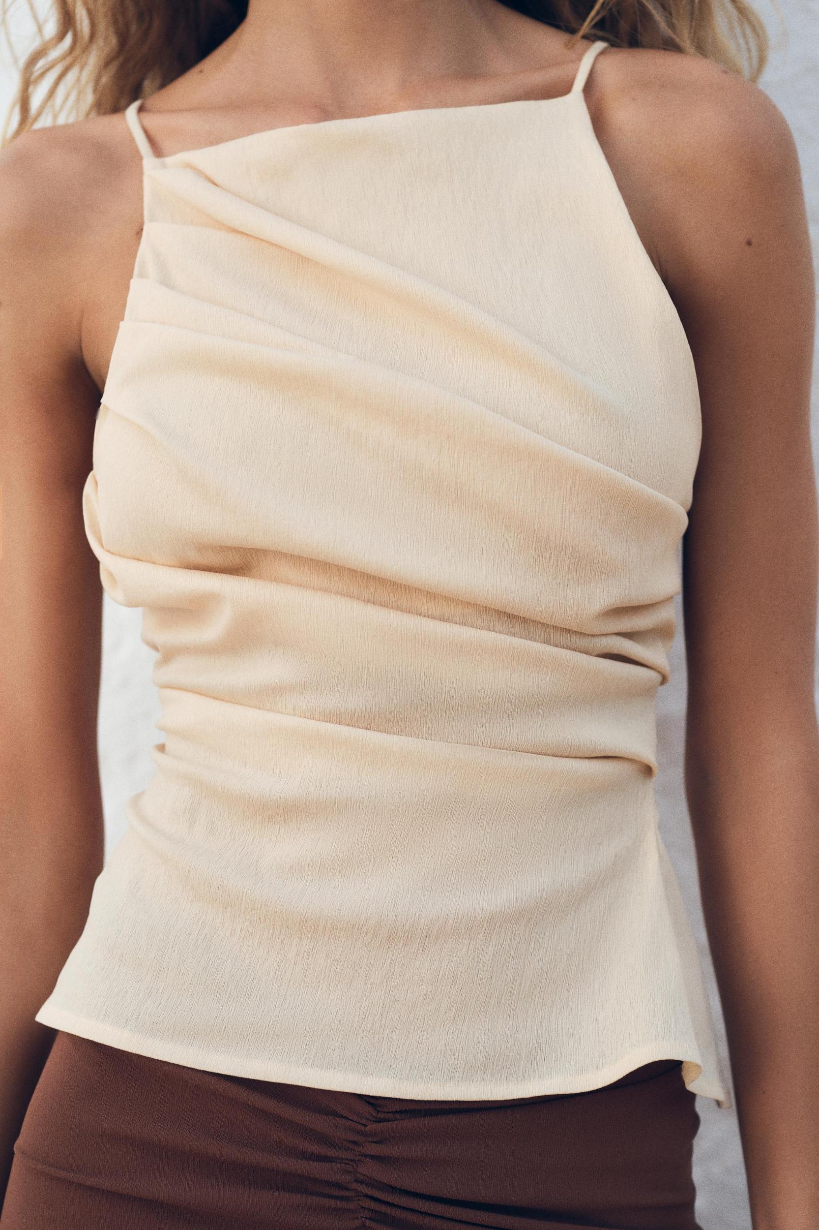 RUCHED ELASTICIZED TOP Product Image