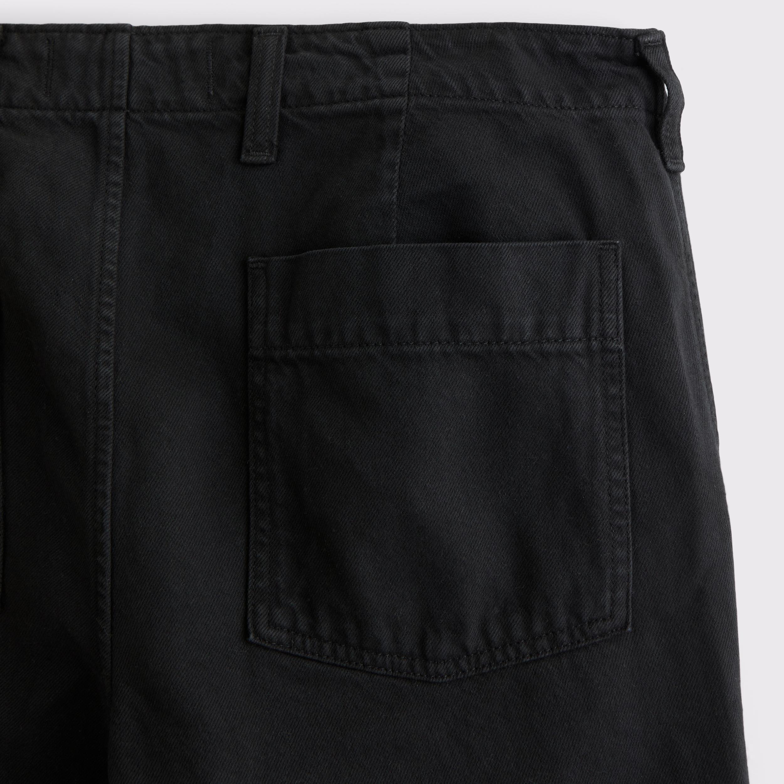 Straight Jean Product Image