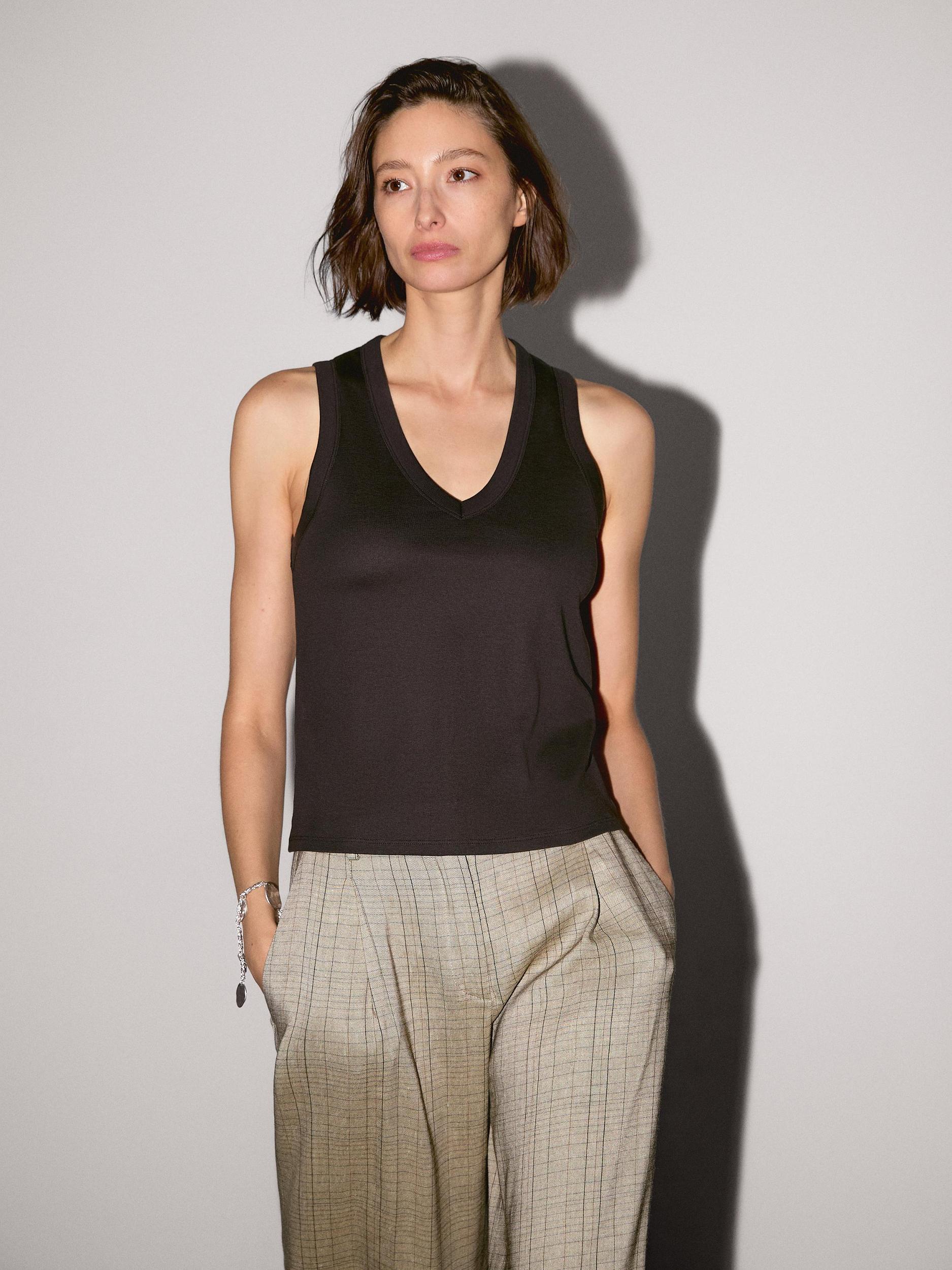 Sleeveless mercerised cotton T-shirt Product Image