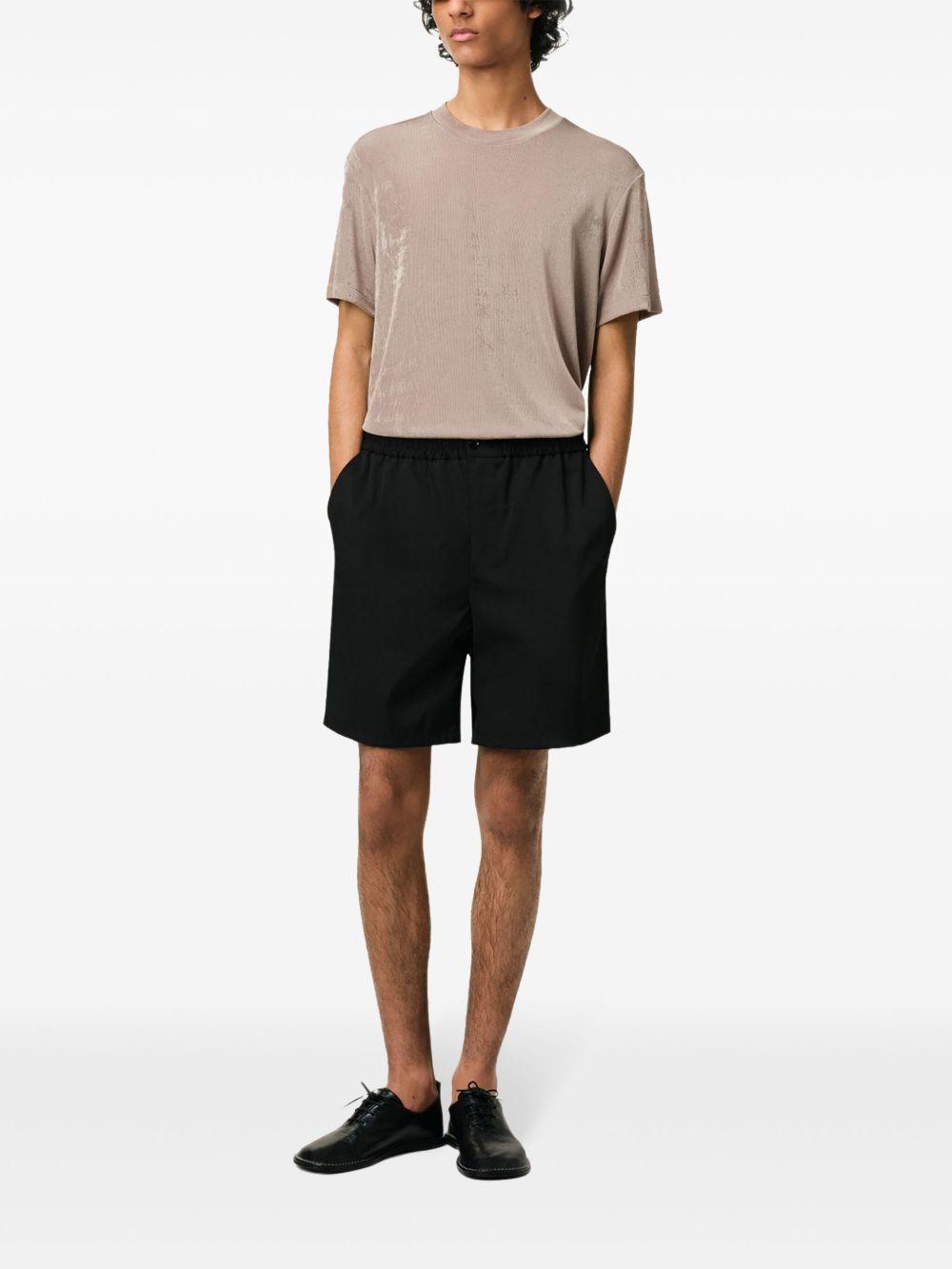 elasticated-waist shorts Product Image